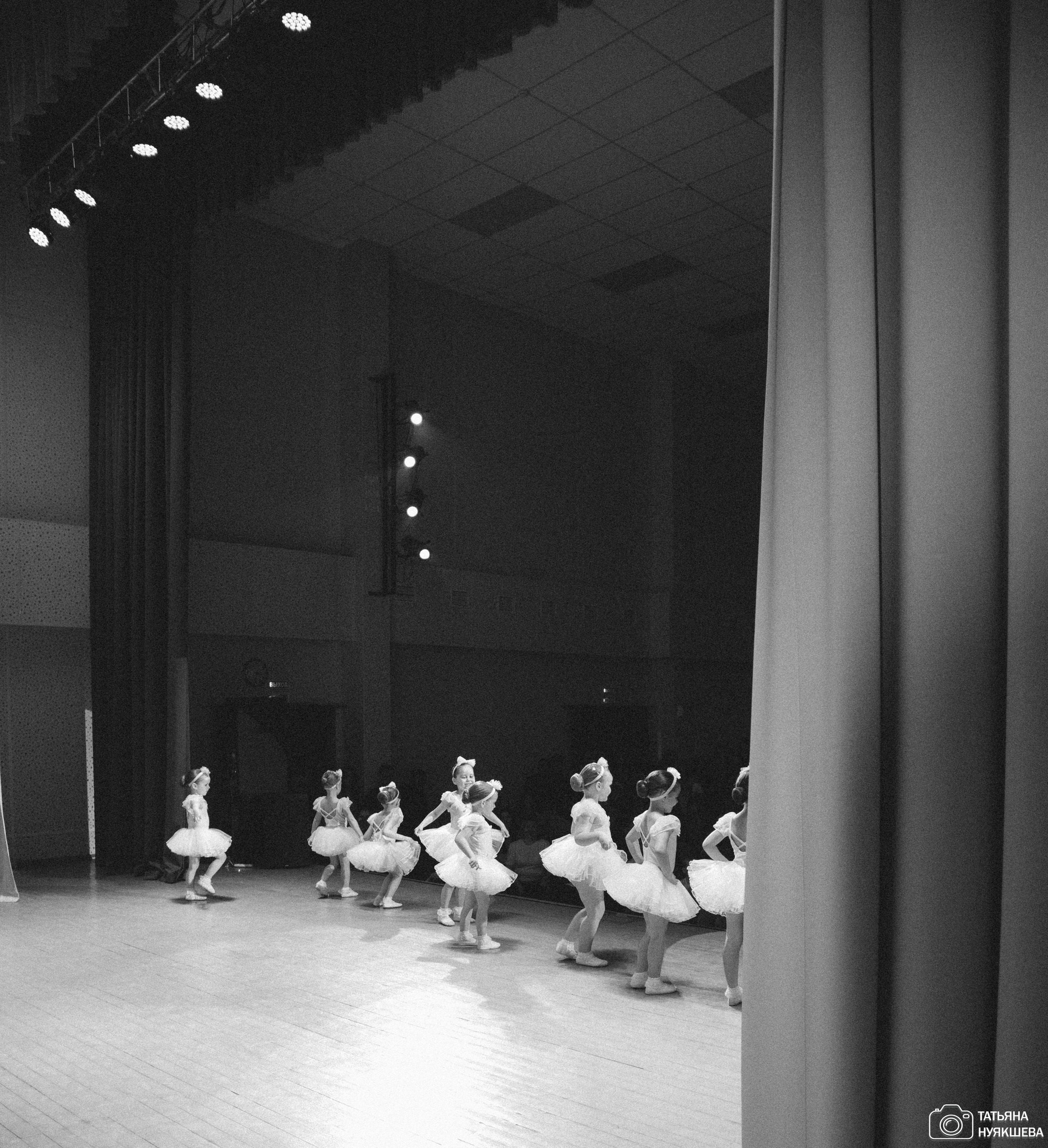 Отчетный концерт танцевальной студии Алины Литвиновой. Свадебный и семейный фотограф Татьяна Нуякшева Новоалтайск — Барнаул