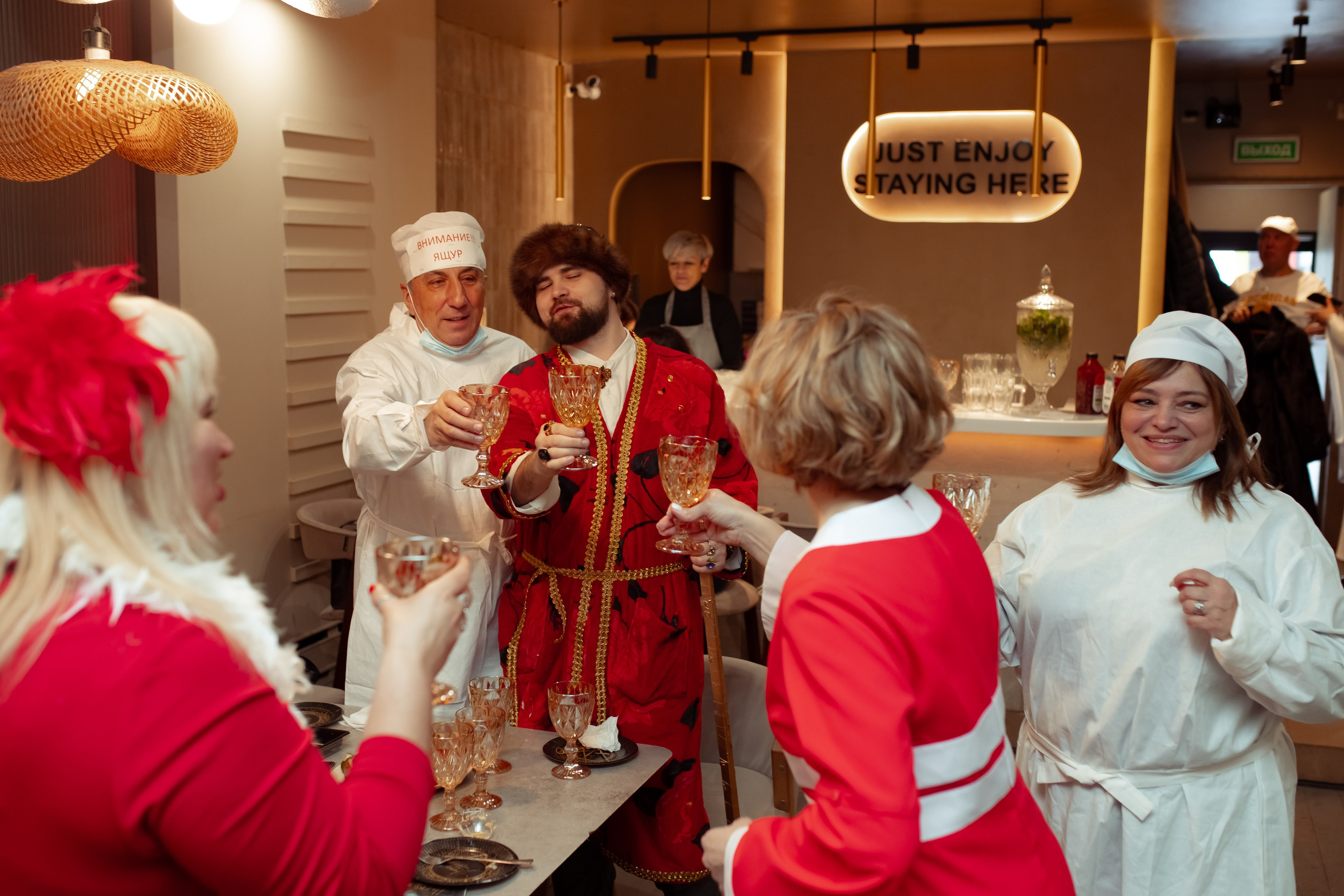 Юбилей Анны в стиле Гайдая. Семейный и детский фотограф в Москве Дорогова Екатерина