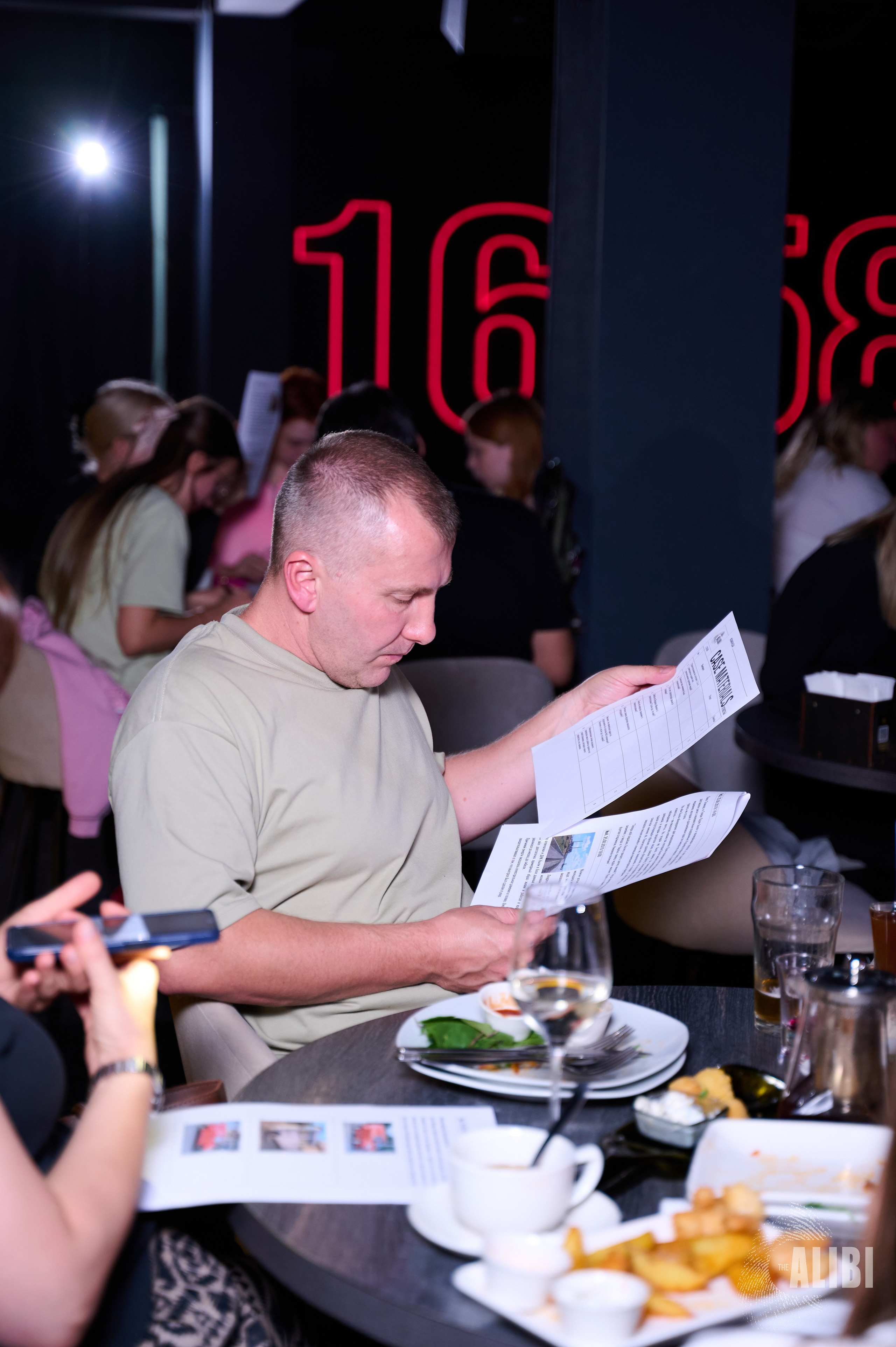 Квиз ALIBI. Фотограф Универсал в Новосибирске