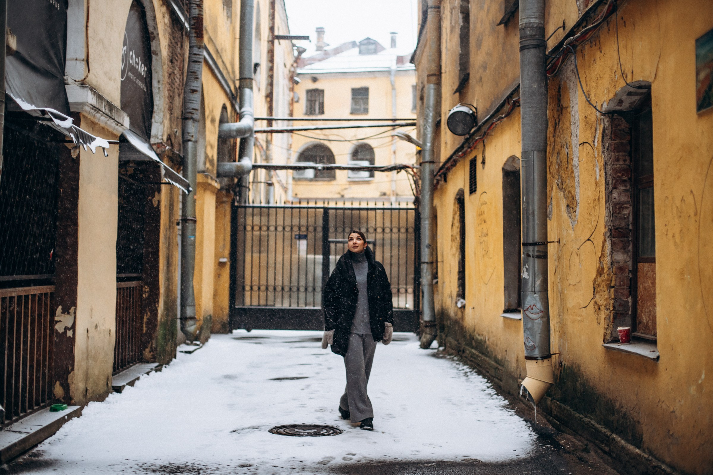 Алина в декабре. Фотопрогулка в Петербурге. Индивидуальный и семейный фотограф в Санкт-Петербурге