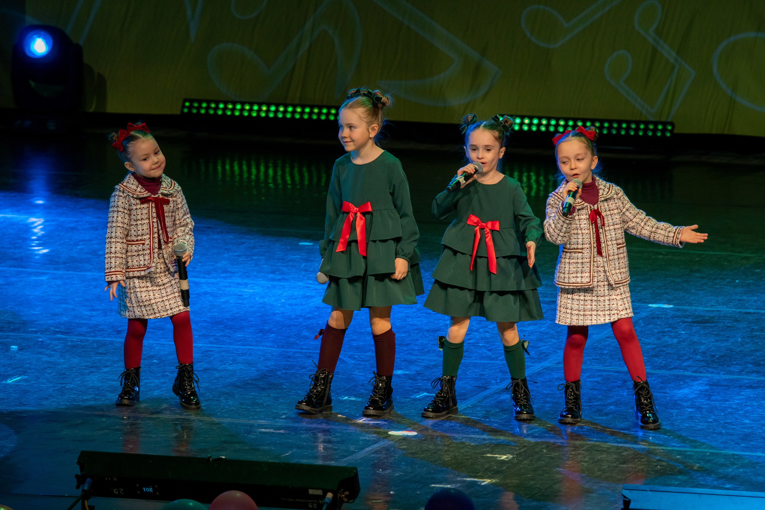 Съёмка концерта для Домисольки, большой концертный зал Космос. «Студия DRONAVT`s» — видеосъёмка и фотография г. Москва