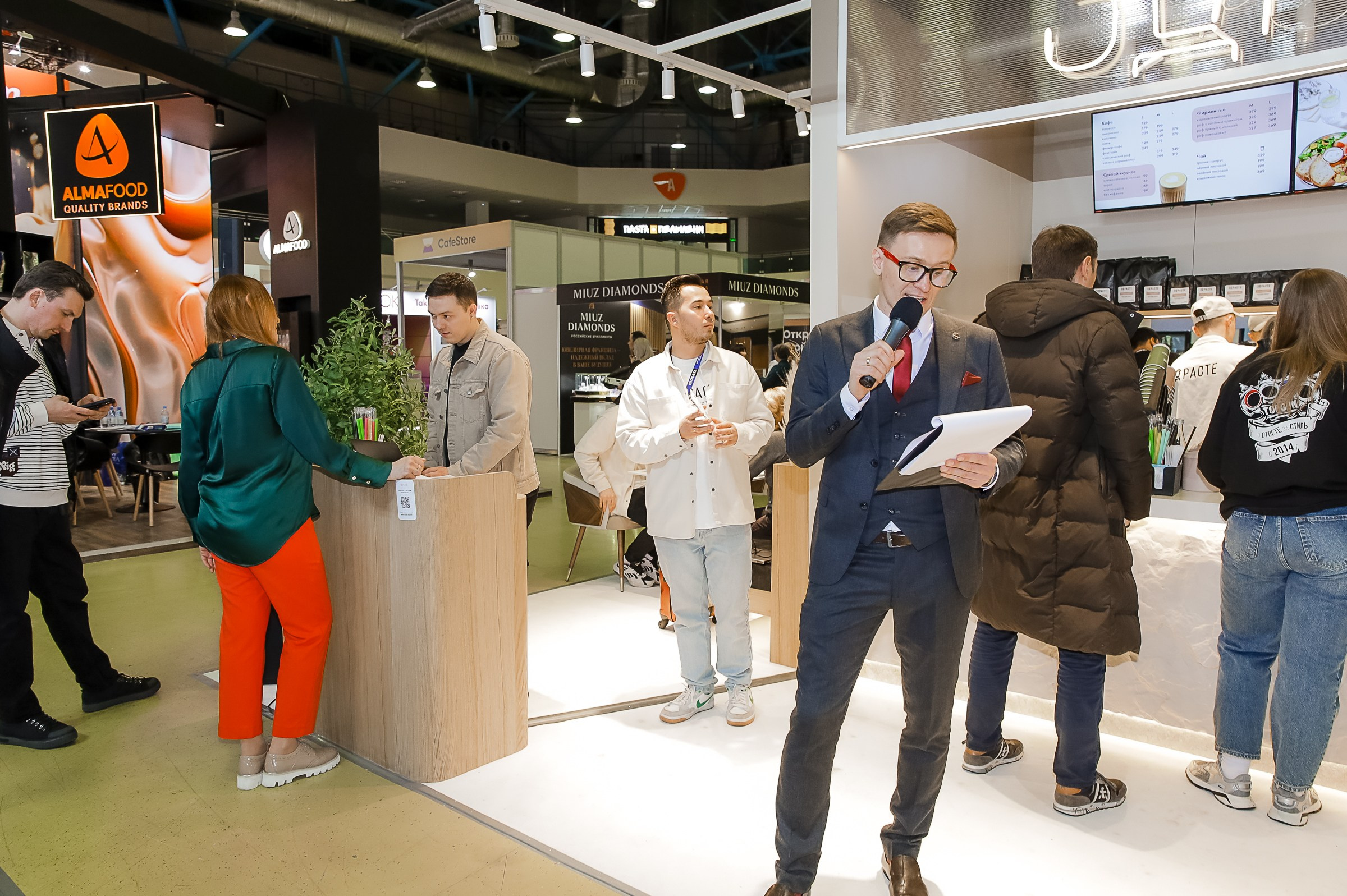 VERSOUS. ЭКСПОЦЕНТР. ЗДРАСТЕ. Фотограф в Москве Ольга Колесникова