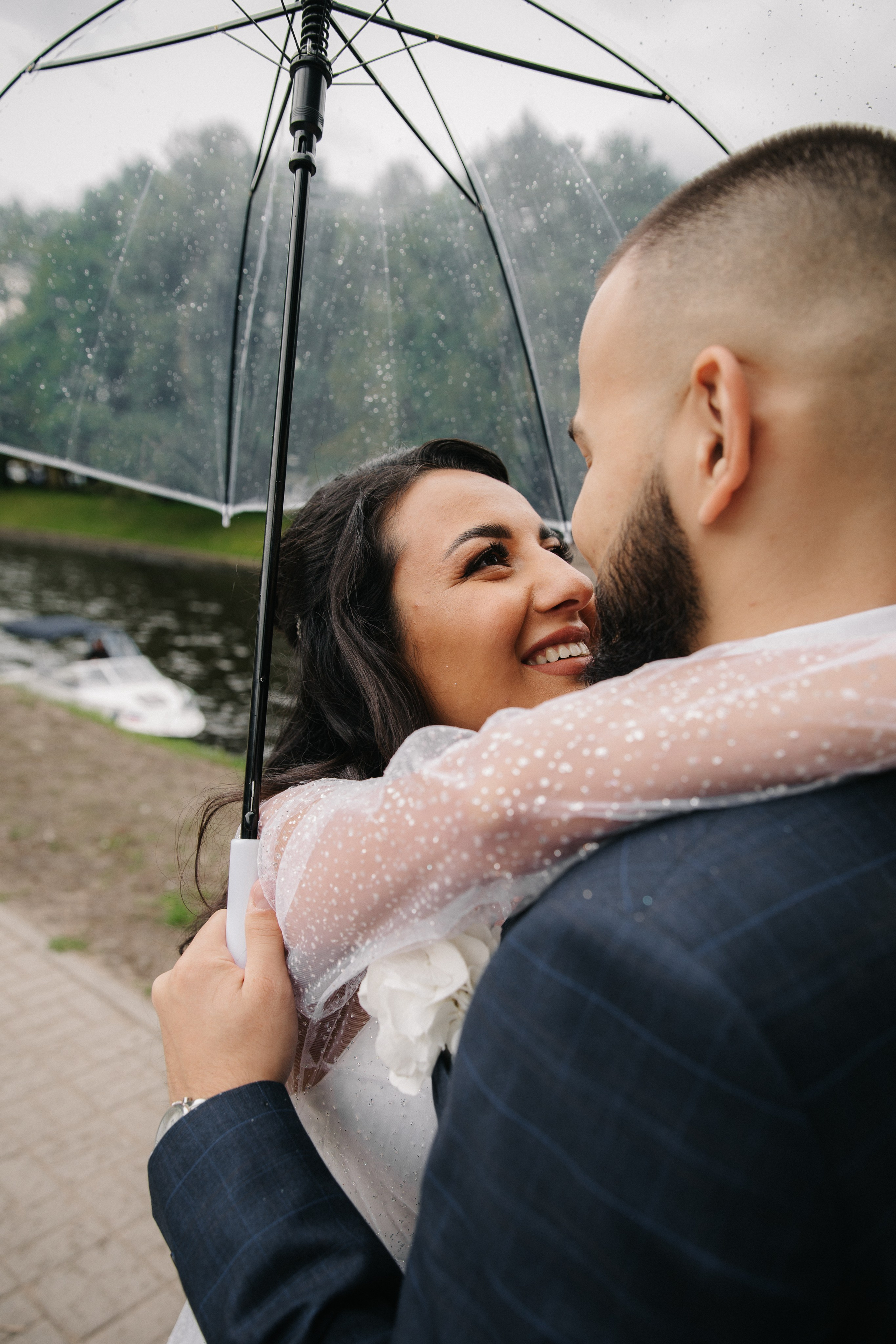 ВЫБОРГСКИЙ ЗАГС | июль, центр. Свадебный фотограф в Санкт-Петербурге Полина Корзухина