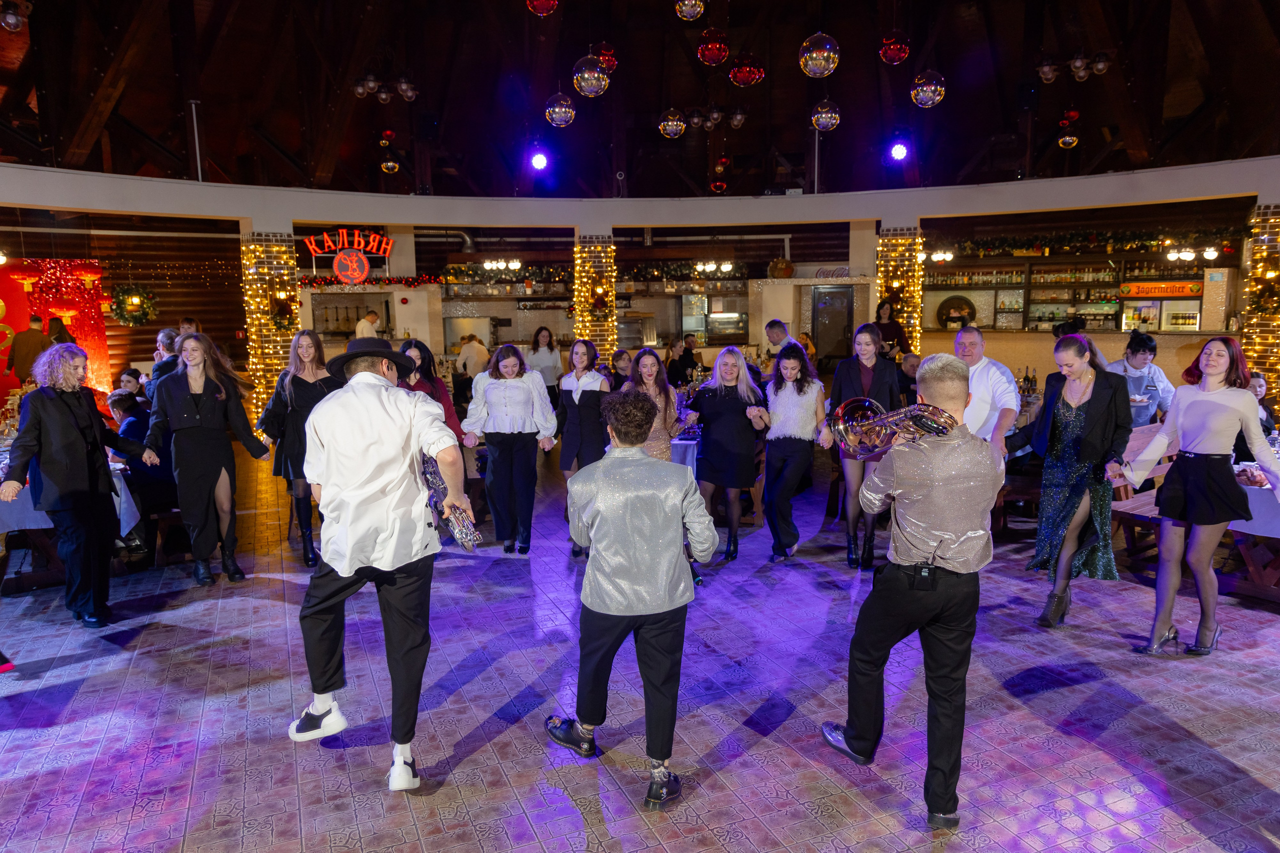 Корпоративная новогодняя съемка для логистической компании ИТА. Свадебный фотограф в Минске/Беларуси Сергей Спиридонов