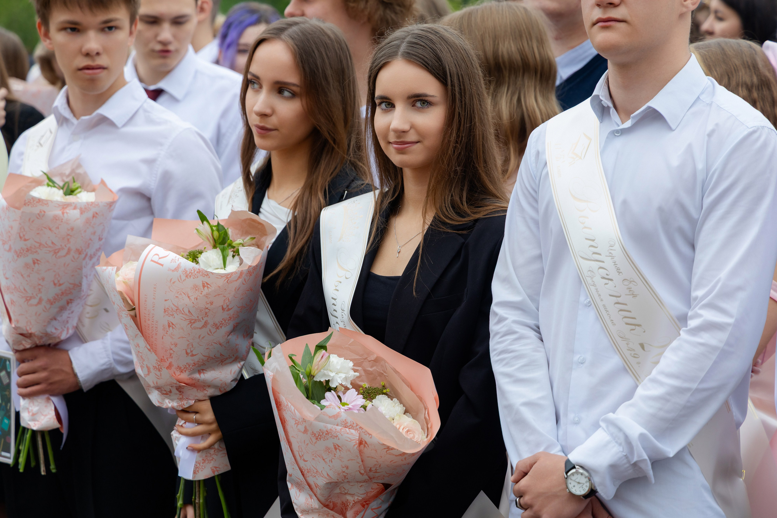 Последний звонок 2025 в Минске. Свадебный фотограф в Минске/Беларуси Сергей Спиридонов