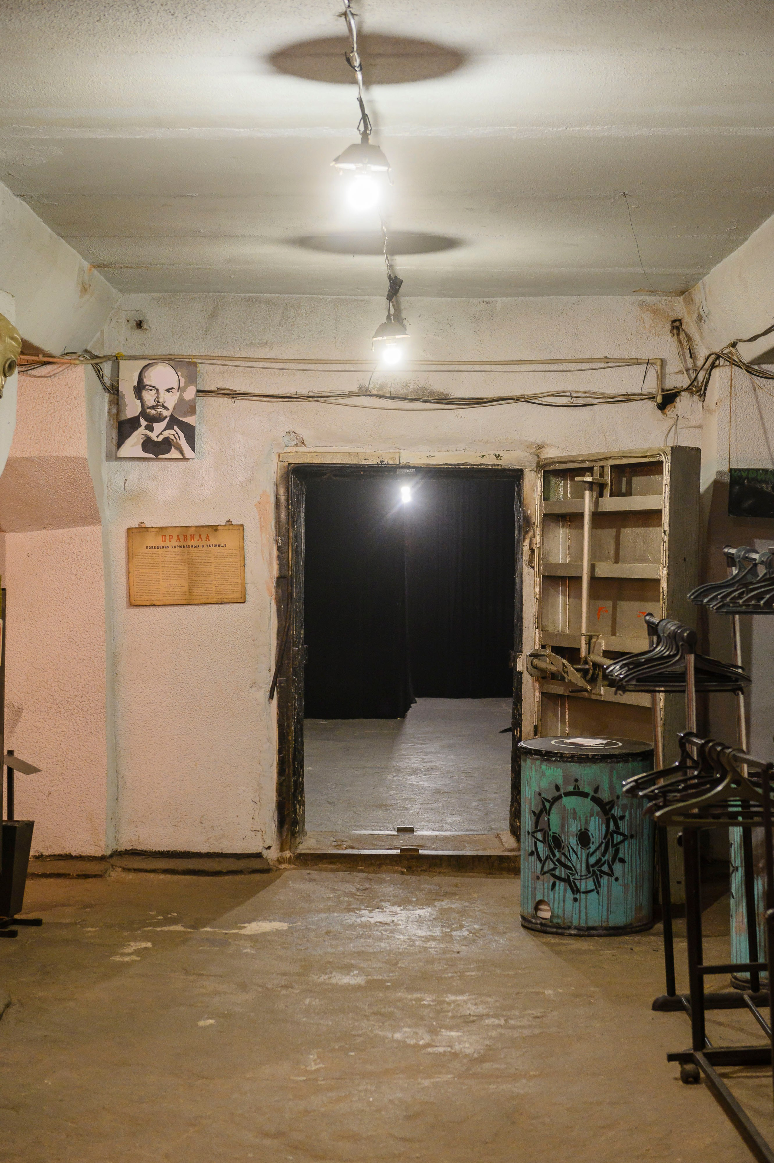 Арт убежище Bunker, съемка контента. Интерьерный и репортажный фотограф в Алматы