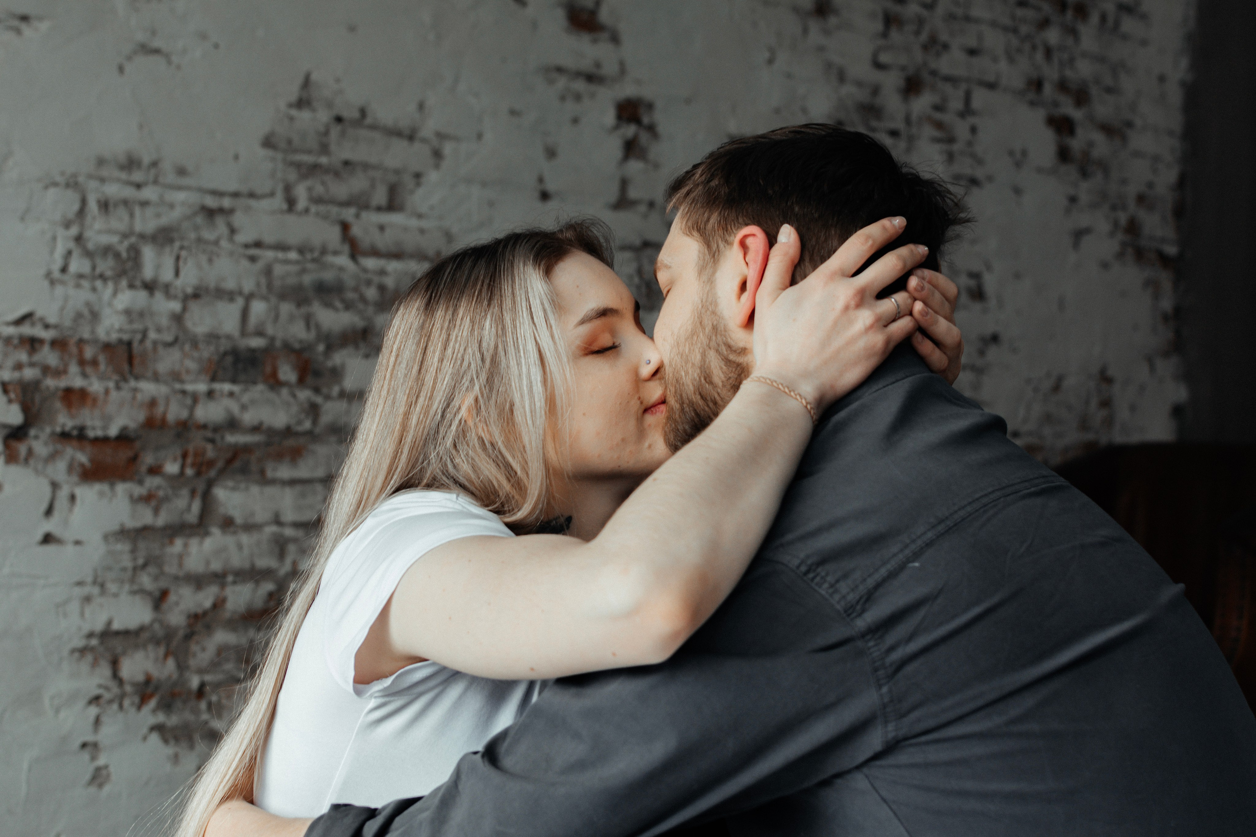 Нежности в студии (Никита, Вера). Портретный и репортажный Фотограф в Москве Александра Комарницкая