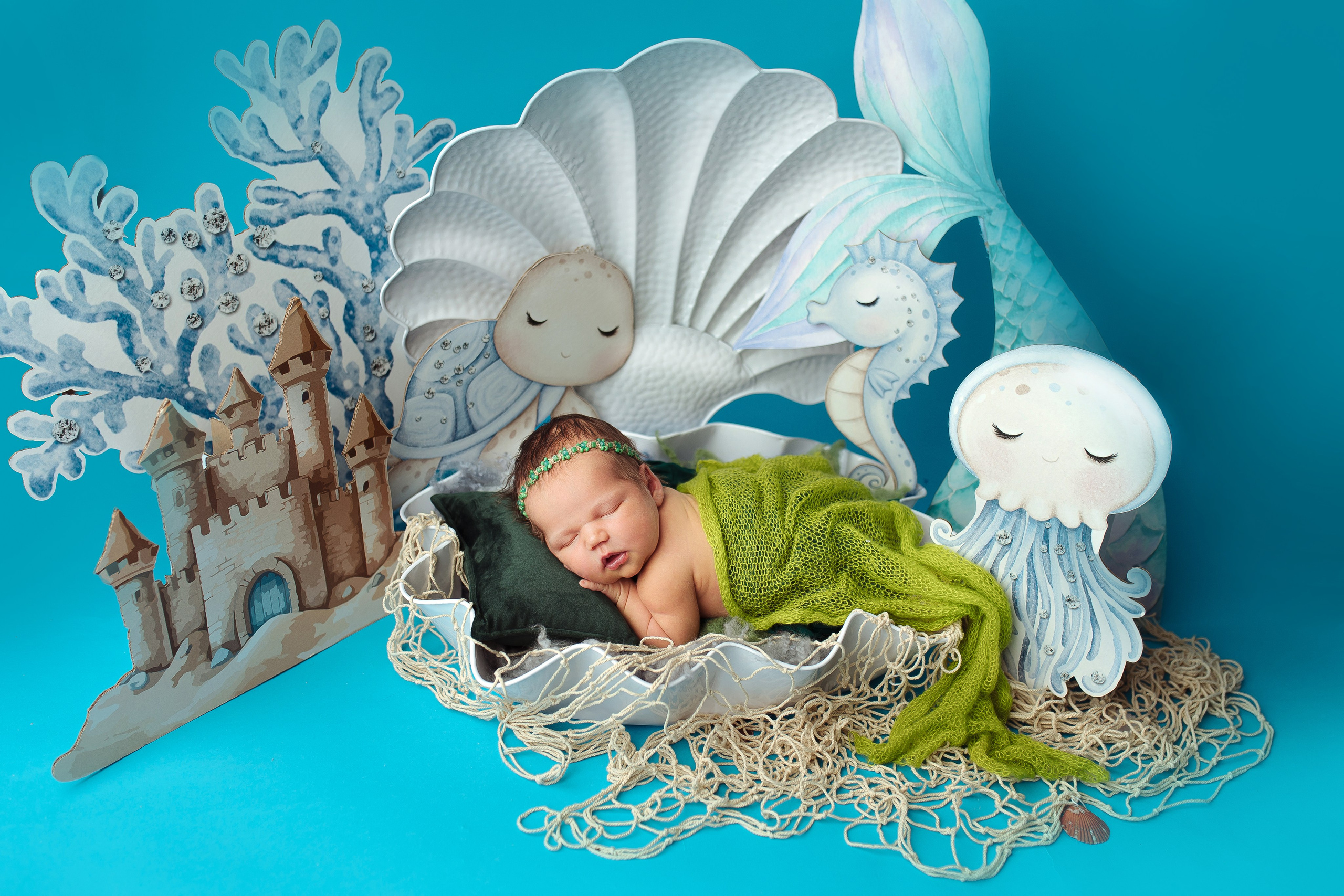 Новорожденные. Детский фотограф новорожденных Москва. годики под ключ. своя студия