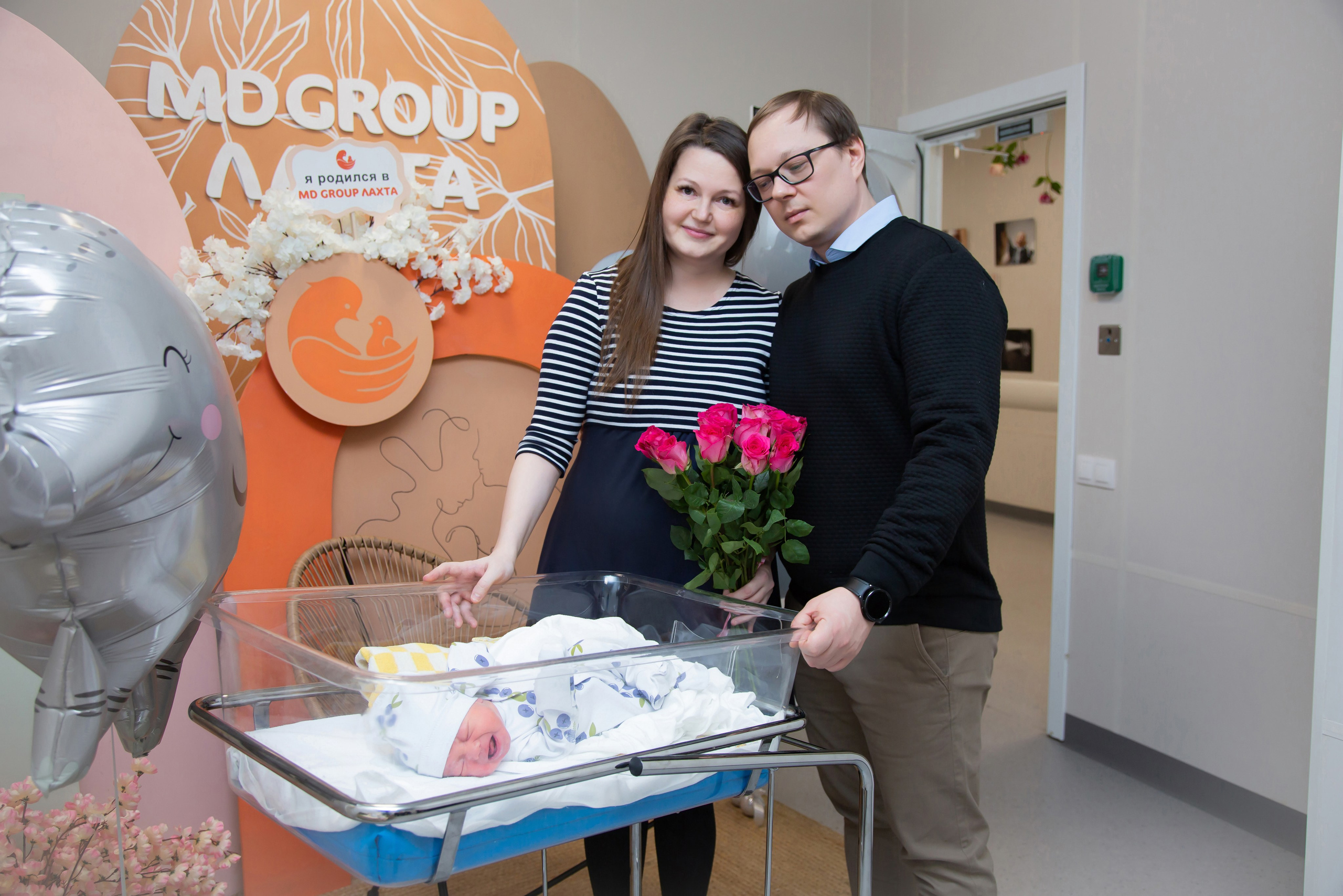 Фотосессия выписки из роддома Лахты. Татьяна Нагорнова — семейный фотограф в Санкт-Петербурге