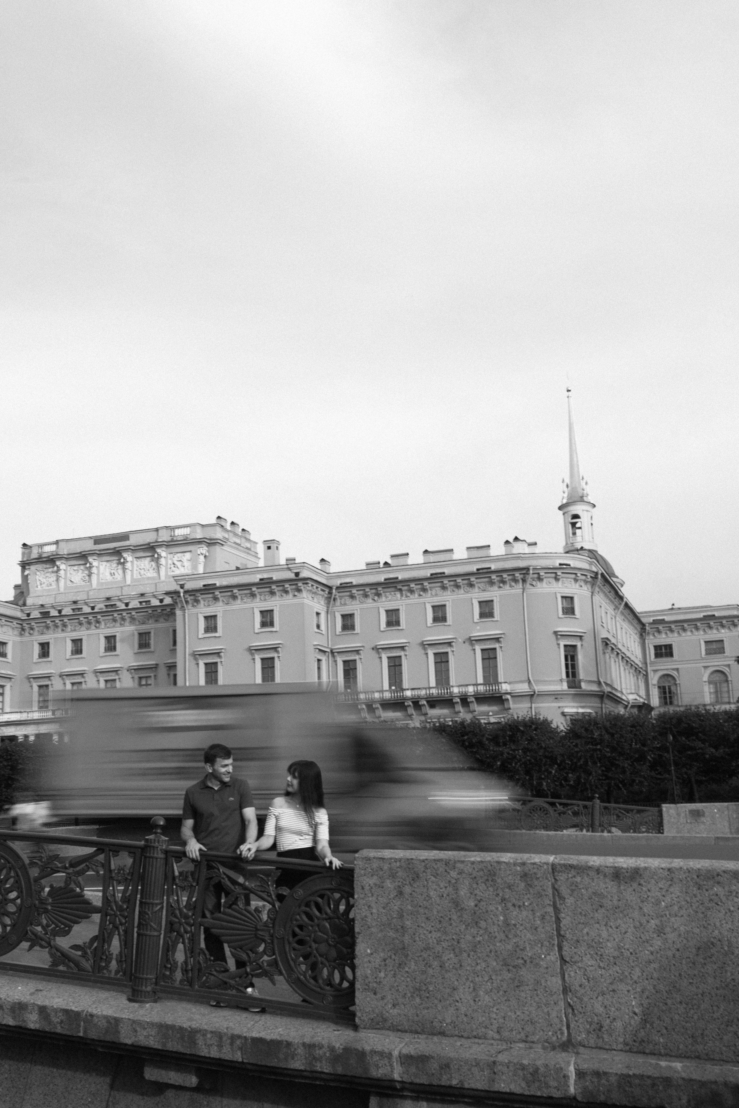 Любовь на улицах Питера. Портретный фотограф СПб, женский фотограф, минимализм и эстетика