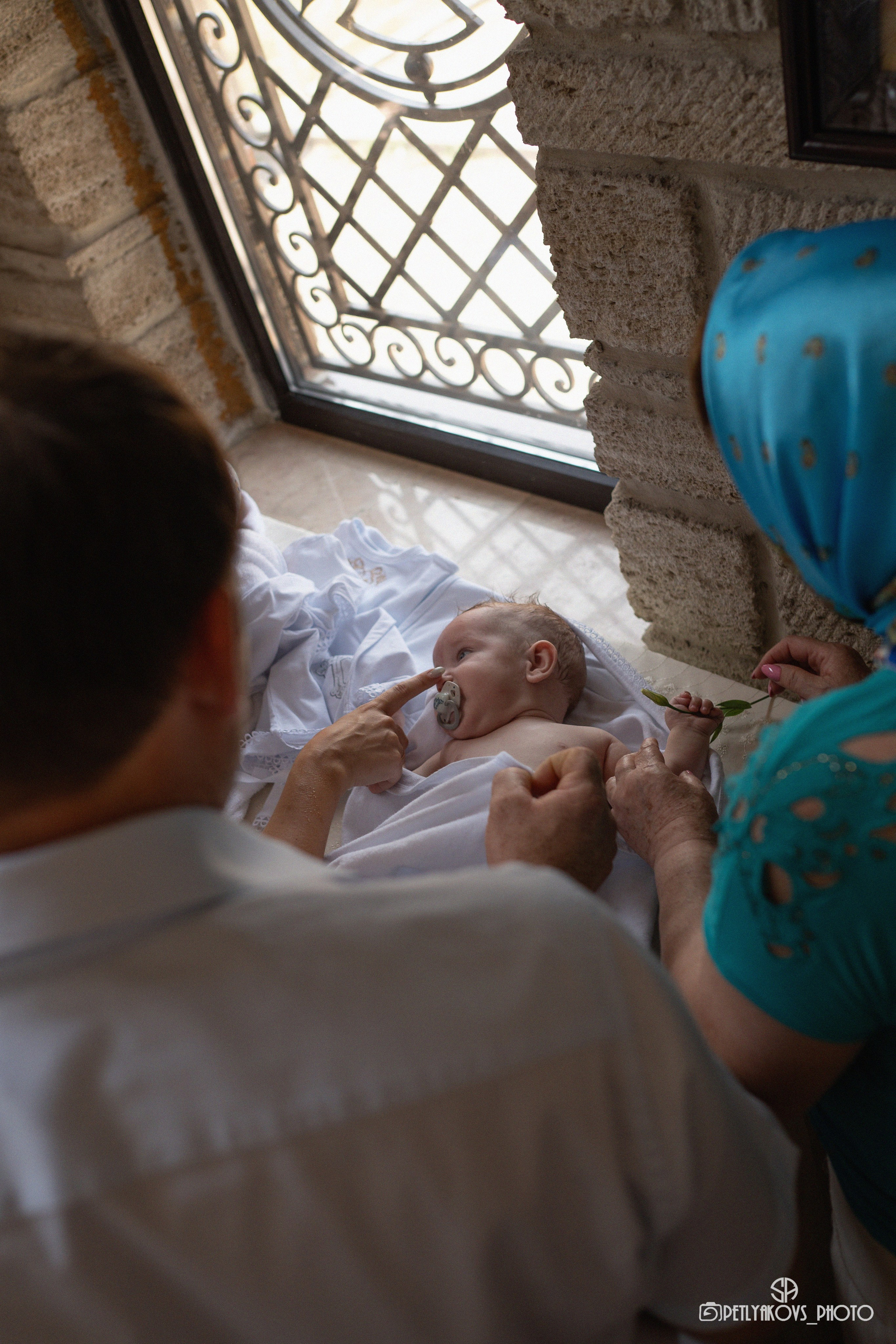 Таинство крещения Дмитрия и Николая. Фотограф, видеограф Пятигорск, Ставрополь, Ессентуки, Petlyakovs_photo