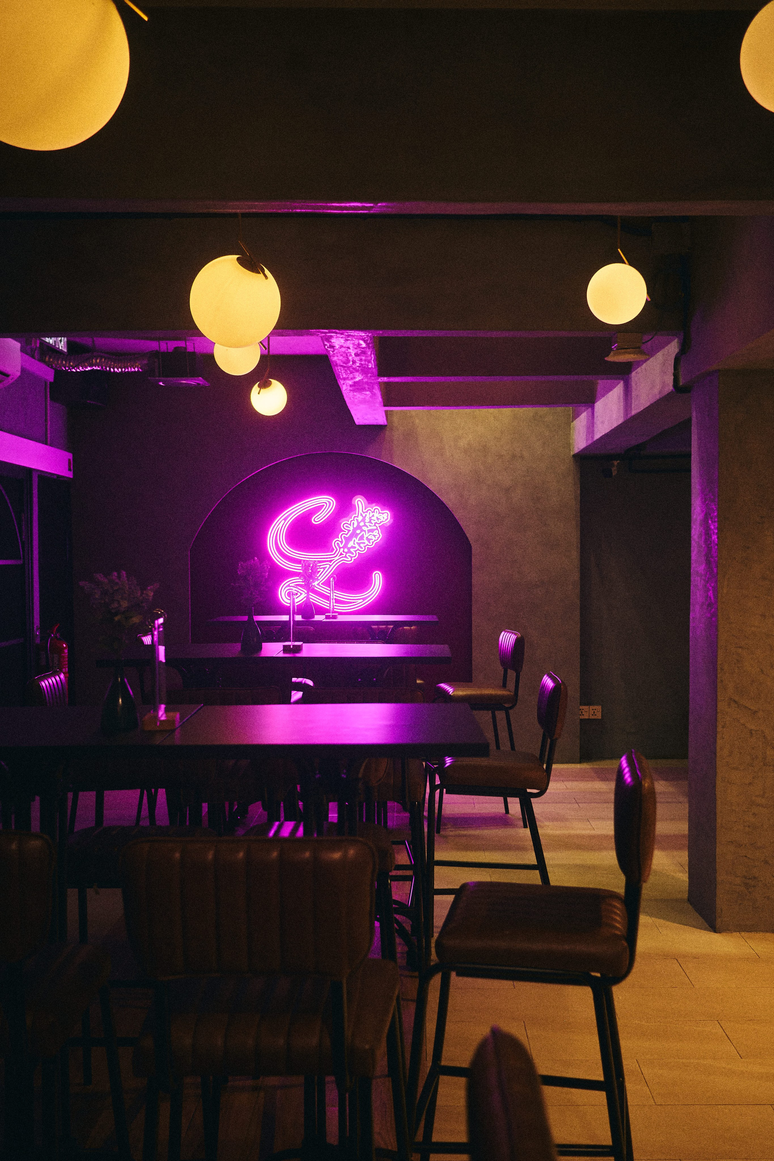 Lavender Mansion. See the moment and catche. commercial and reportage