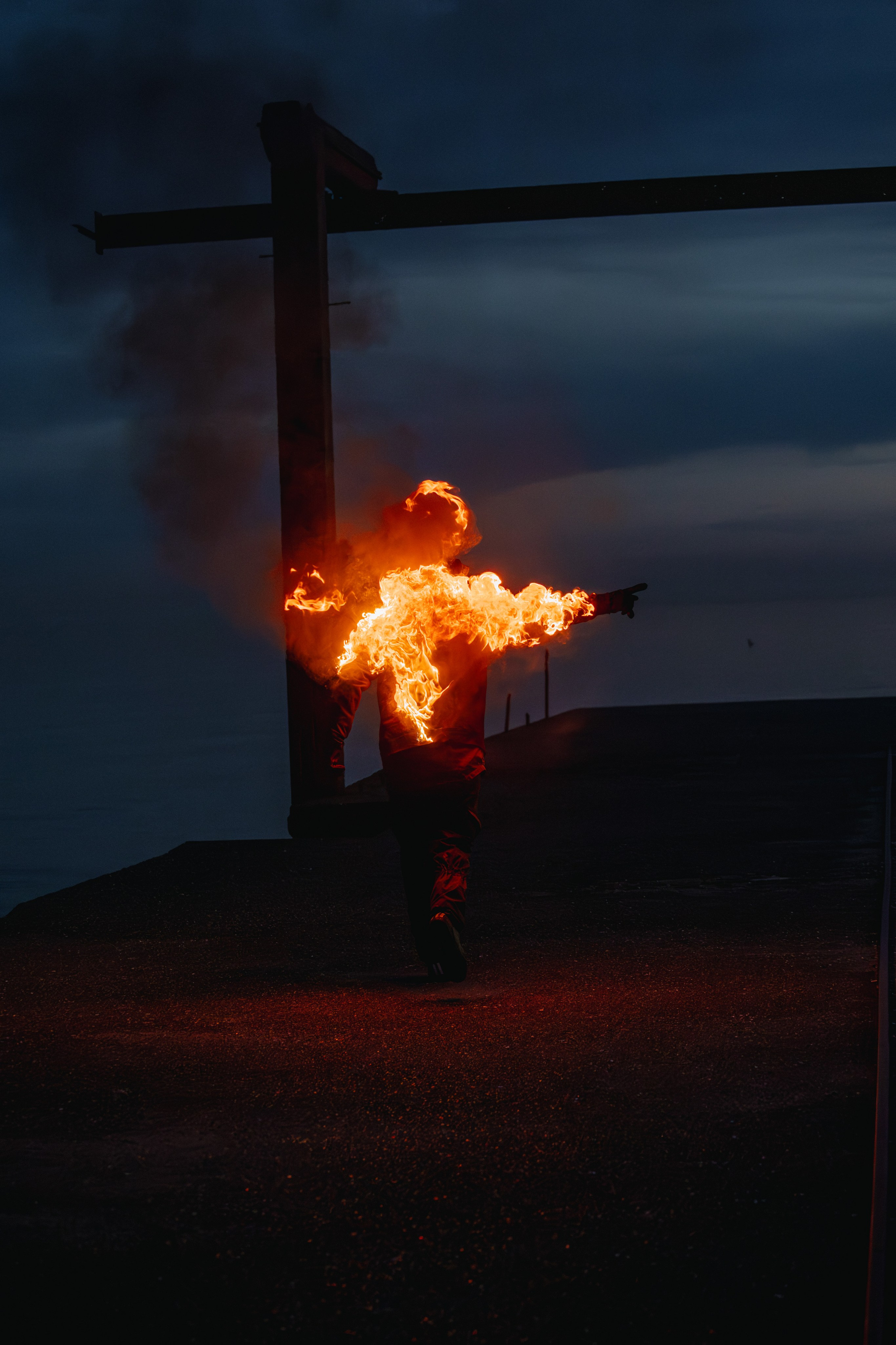 With fire. Photographer in Saint-Petersburg and Moscow Max Spector
