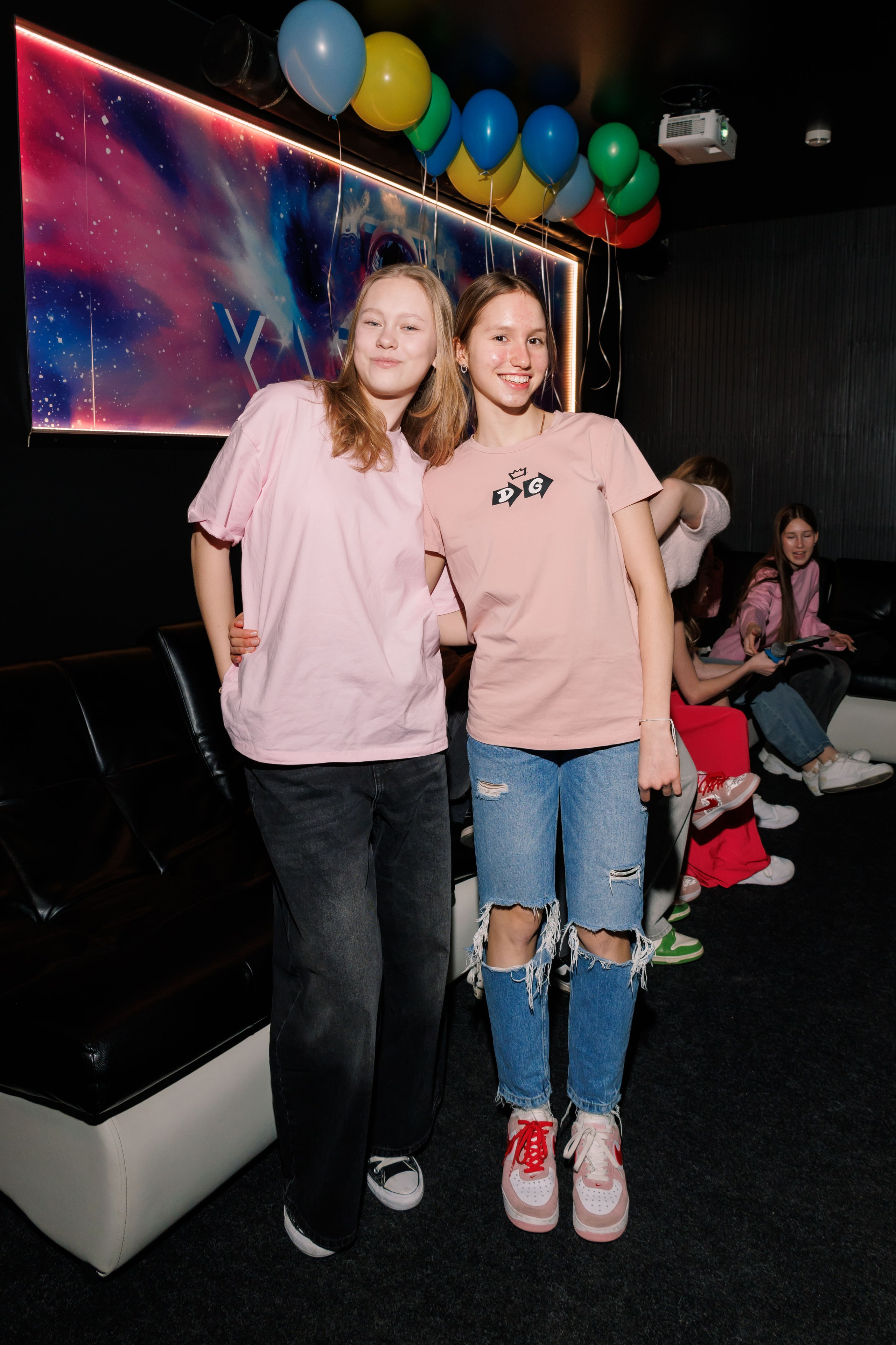 День Рождения в караоке. Фотограф в Москве Дмитрий Емельянов