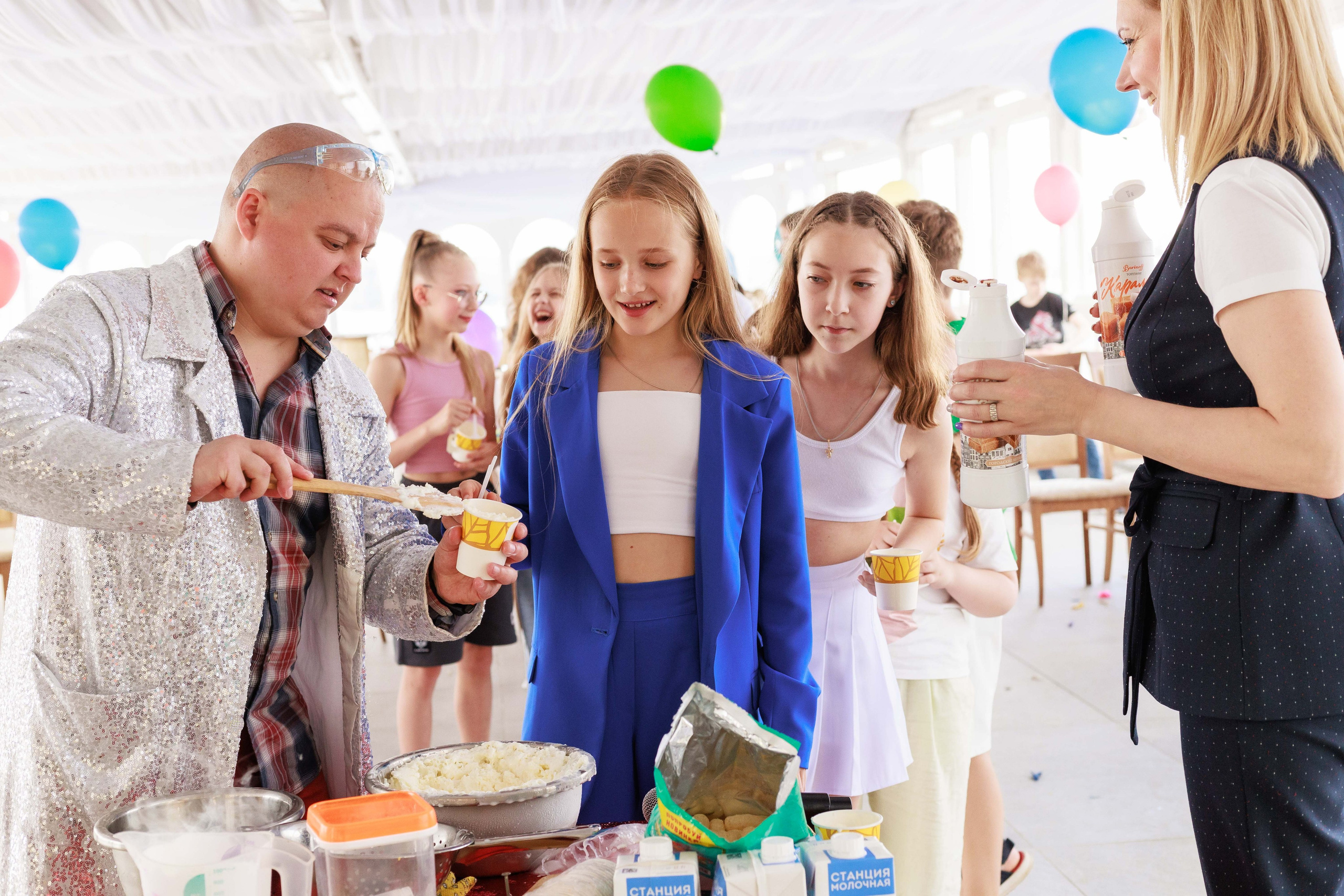 Выпускной 4 класс. Фотограф в Москве Дмитрий Емельянов