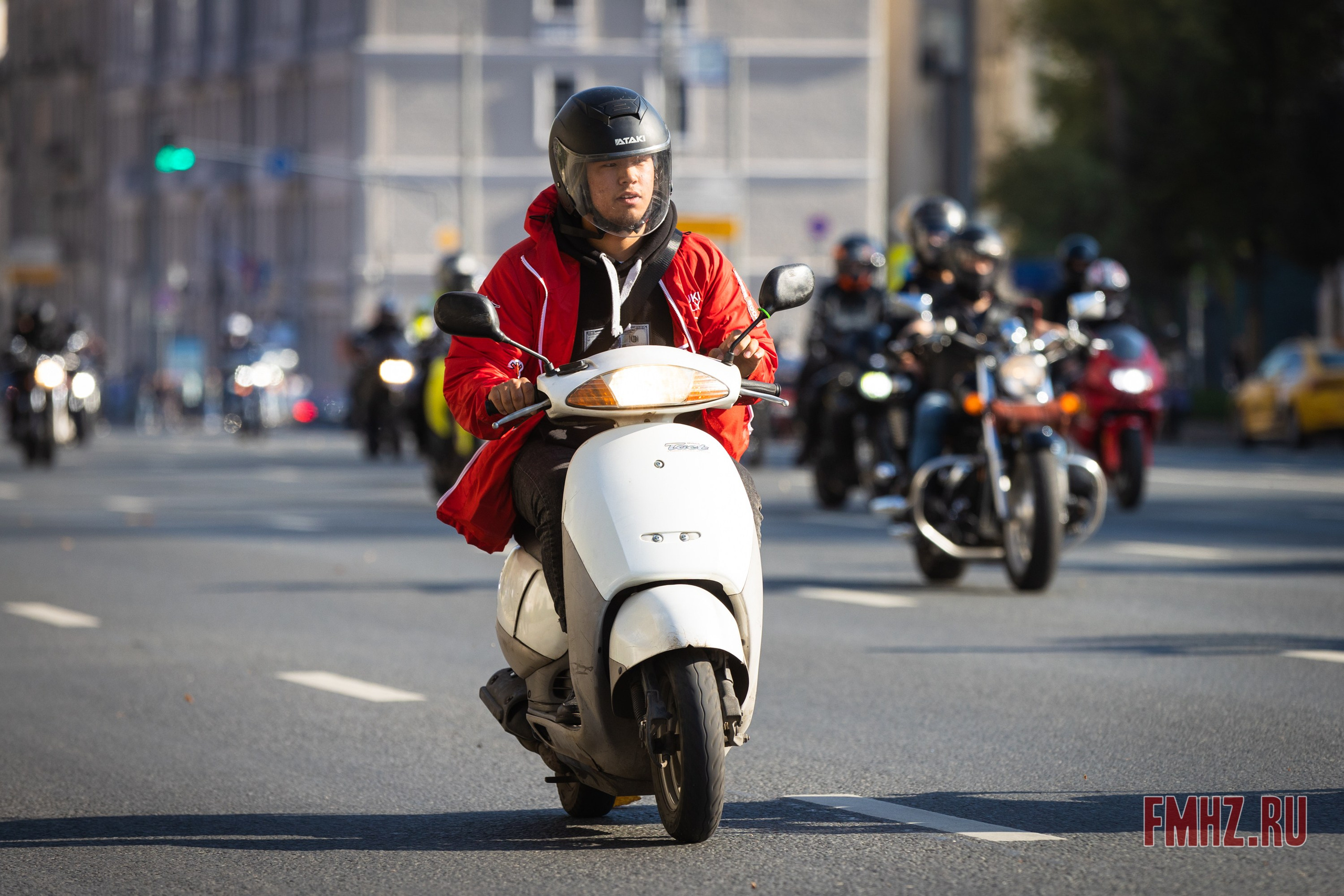 Закрытие Мотосезона 2023 на проспекте Академика Сахарова. Фотограф Владимир Охрименко