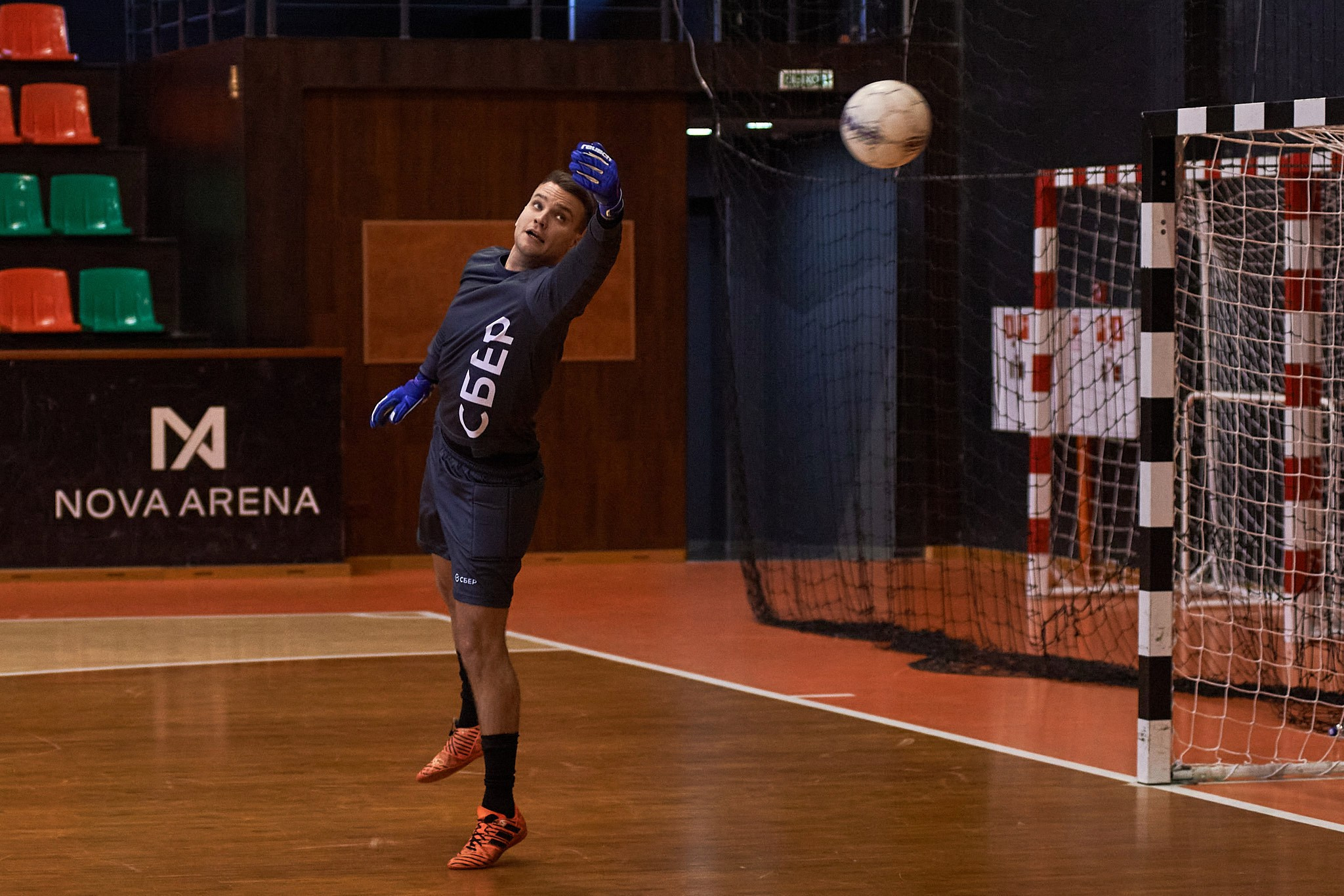 СБЕР и Правительство СПб товарищеский матч по мини-футболу. Иван Ступа, репортажный фотограф в Санкт-Петербурге и Ленинградской области