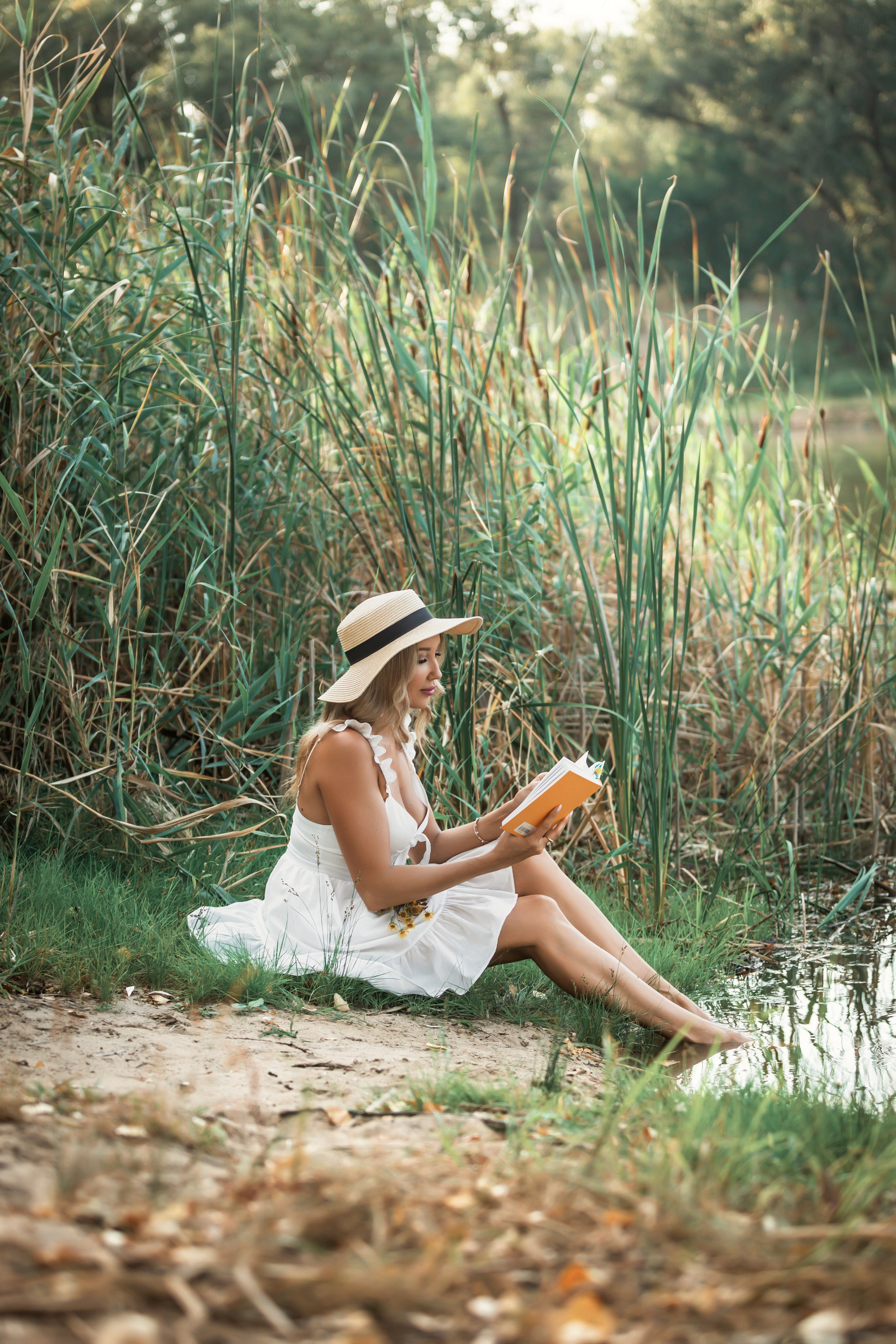 Александра. Главная