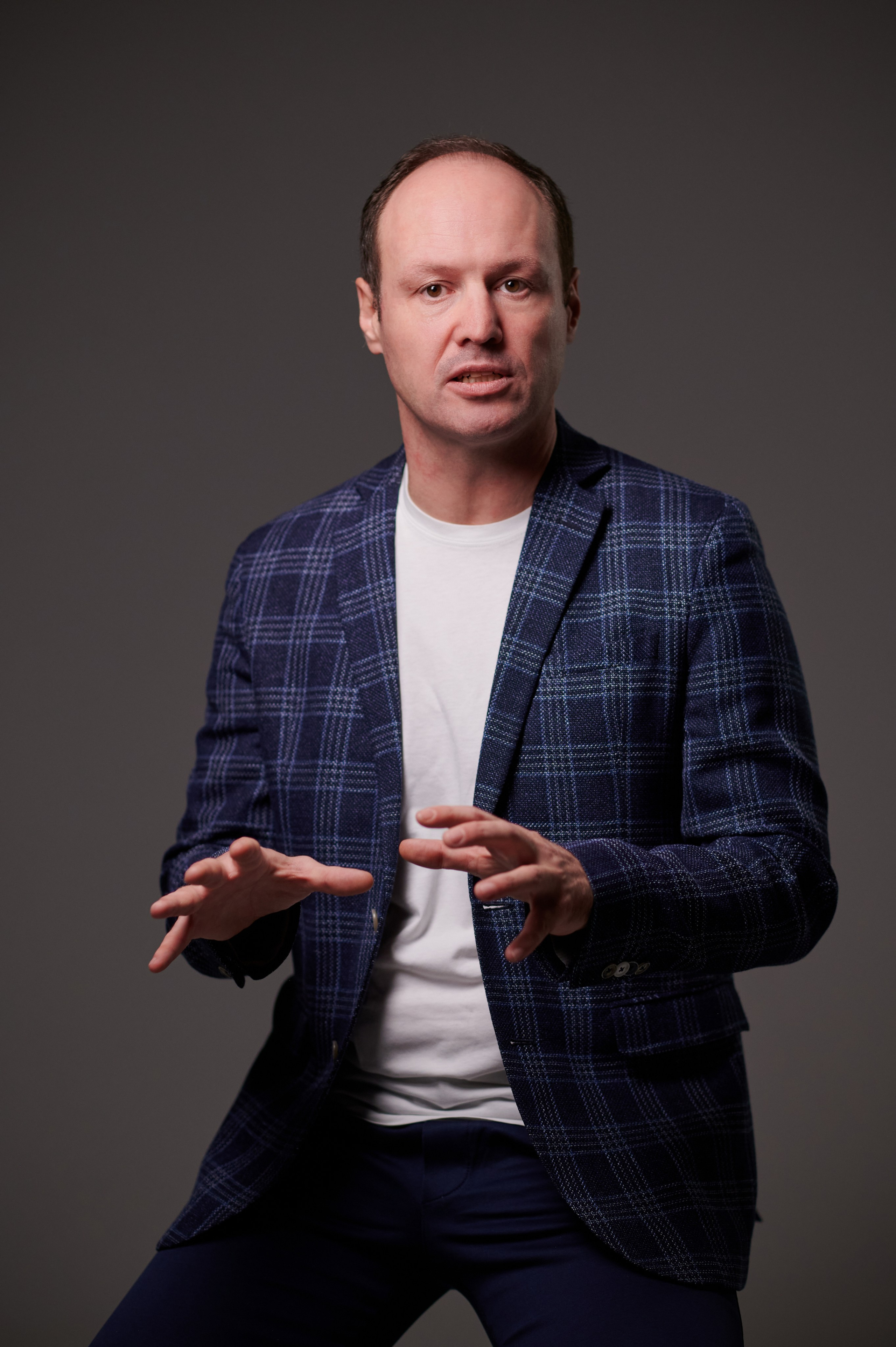 Авторитетный деловой портрет руководителя. Индивидуальная съемка для топ-менеджмента в Нижнем Новгороде