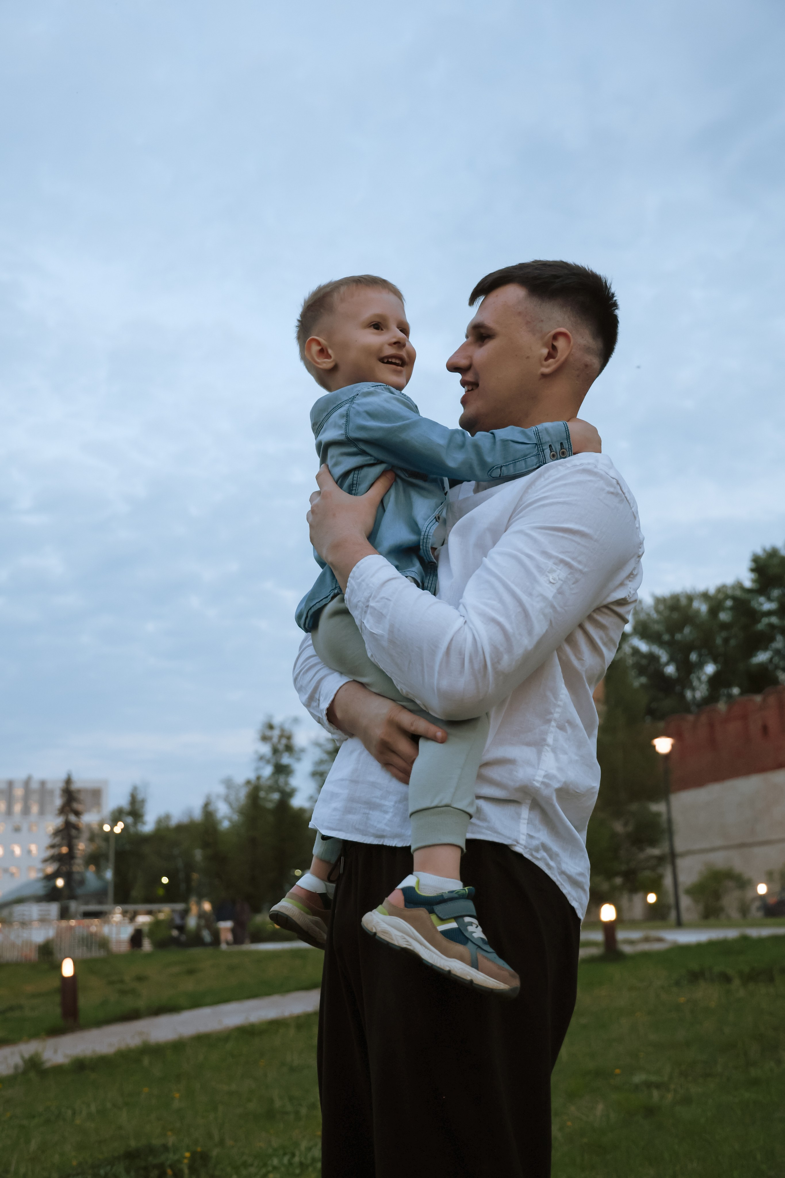 Семейная фотосессия в парке. Фотограф в Санкт-Петербурге Валерия Закатеева