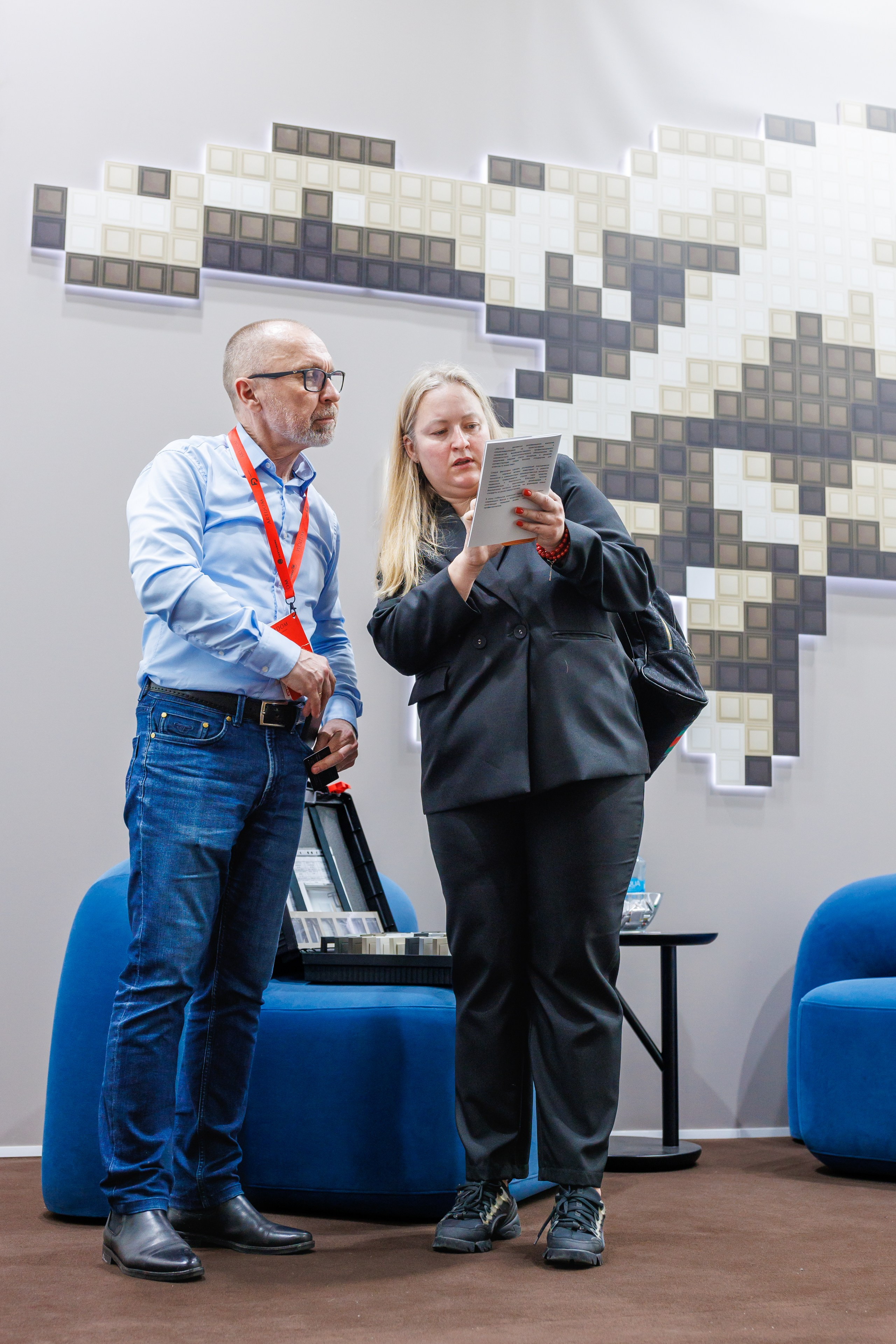 Фотосессия стенда в рамках выставки. Фотограф в Москве Дмитрий Емельянов