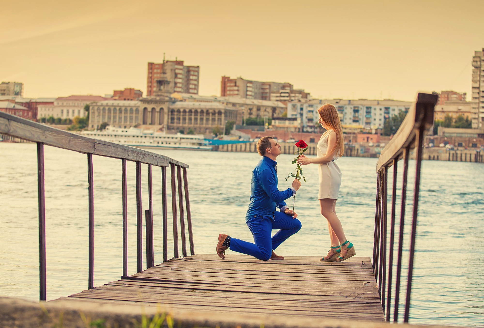 Цена стоимость описание фотосессий в Красноярске студийная свадебная семейная бизнес портрет индустриальная лавстори love story фотосъёмка