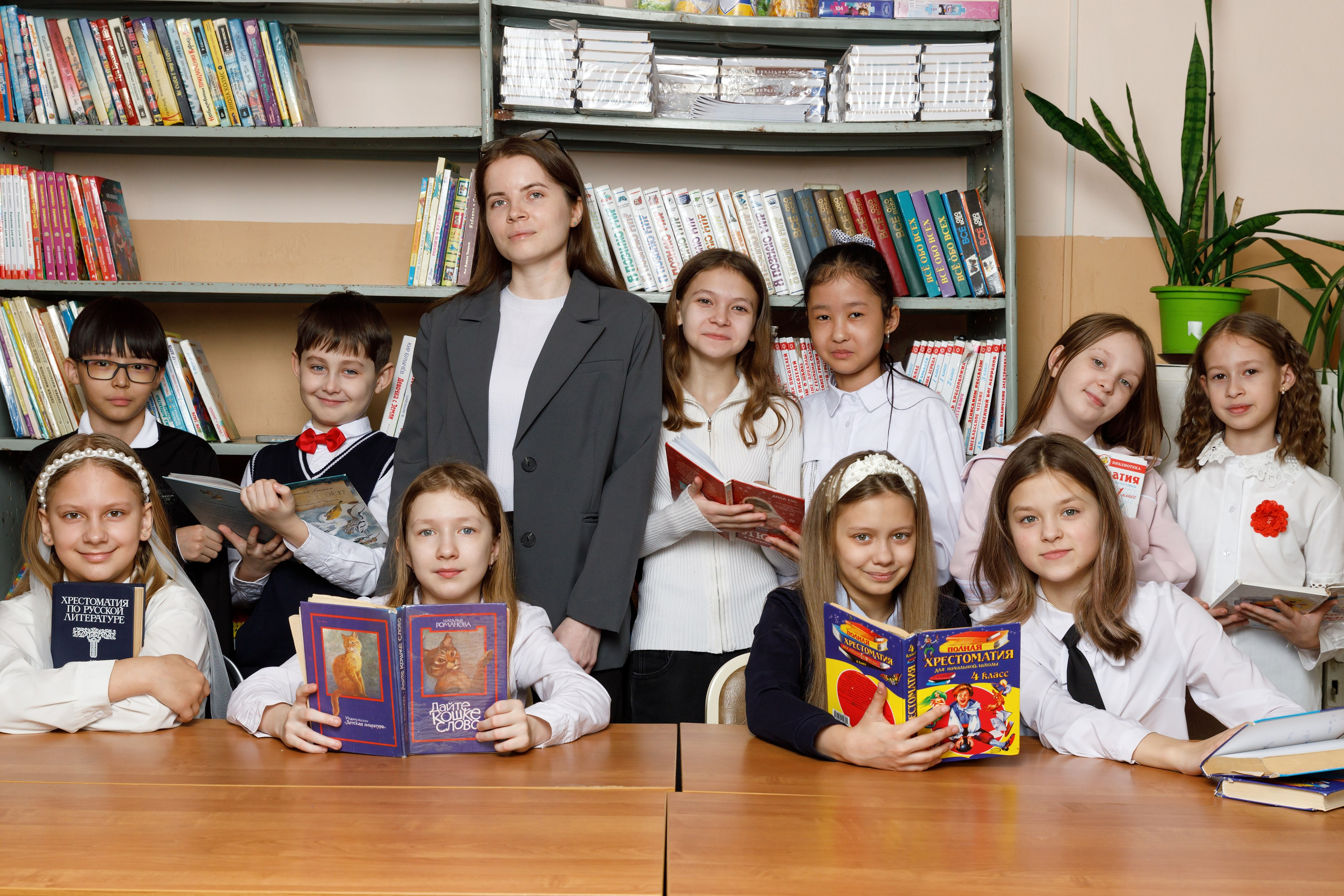 4 класс. Фотограф Анна Телекаева, выпускные альбомы, семейные и репортажные съемки в Омске