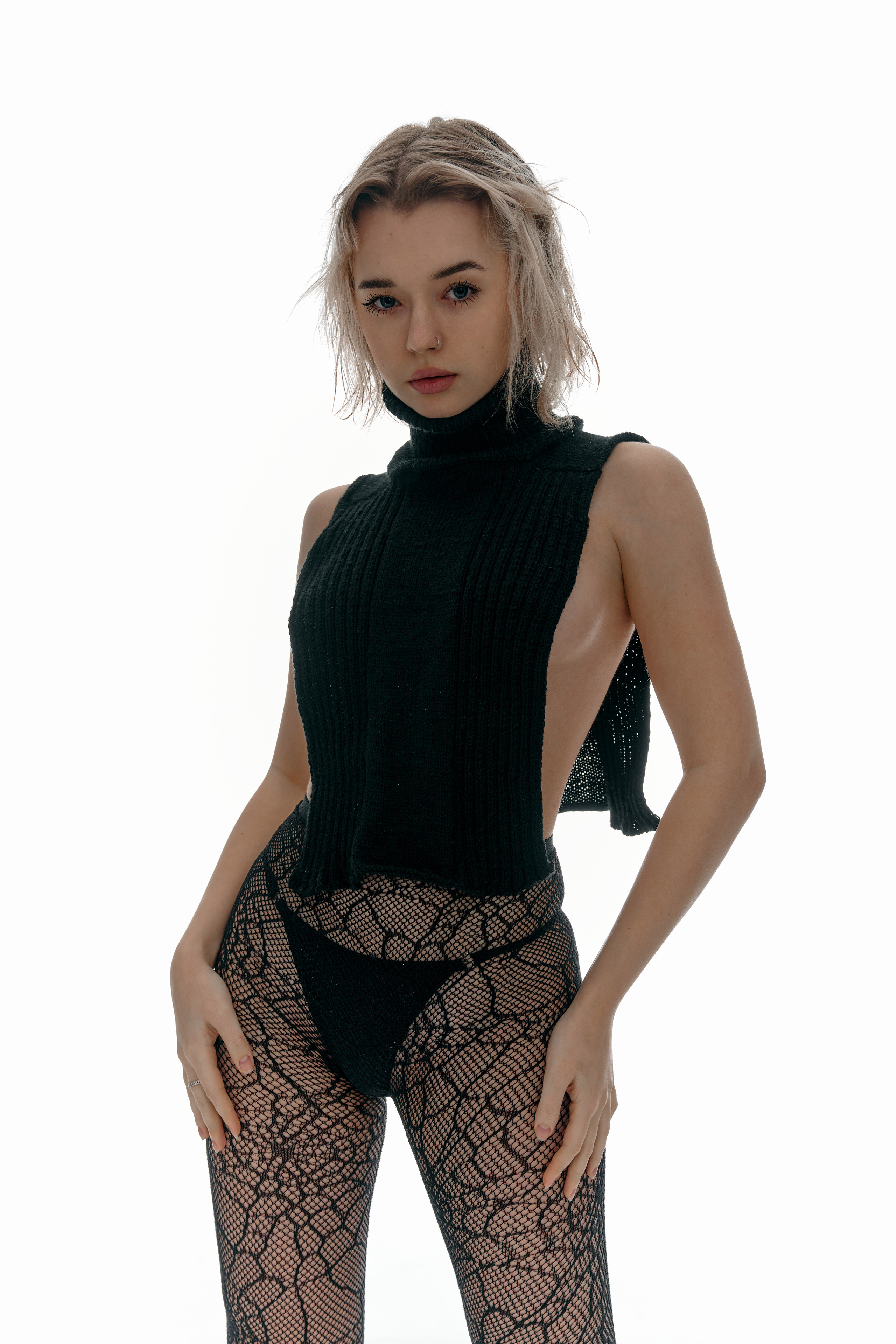 Юля. Z H U R A V L E V