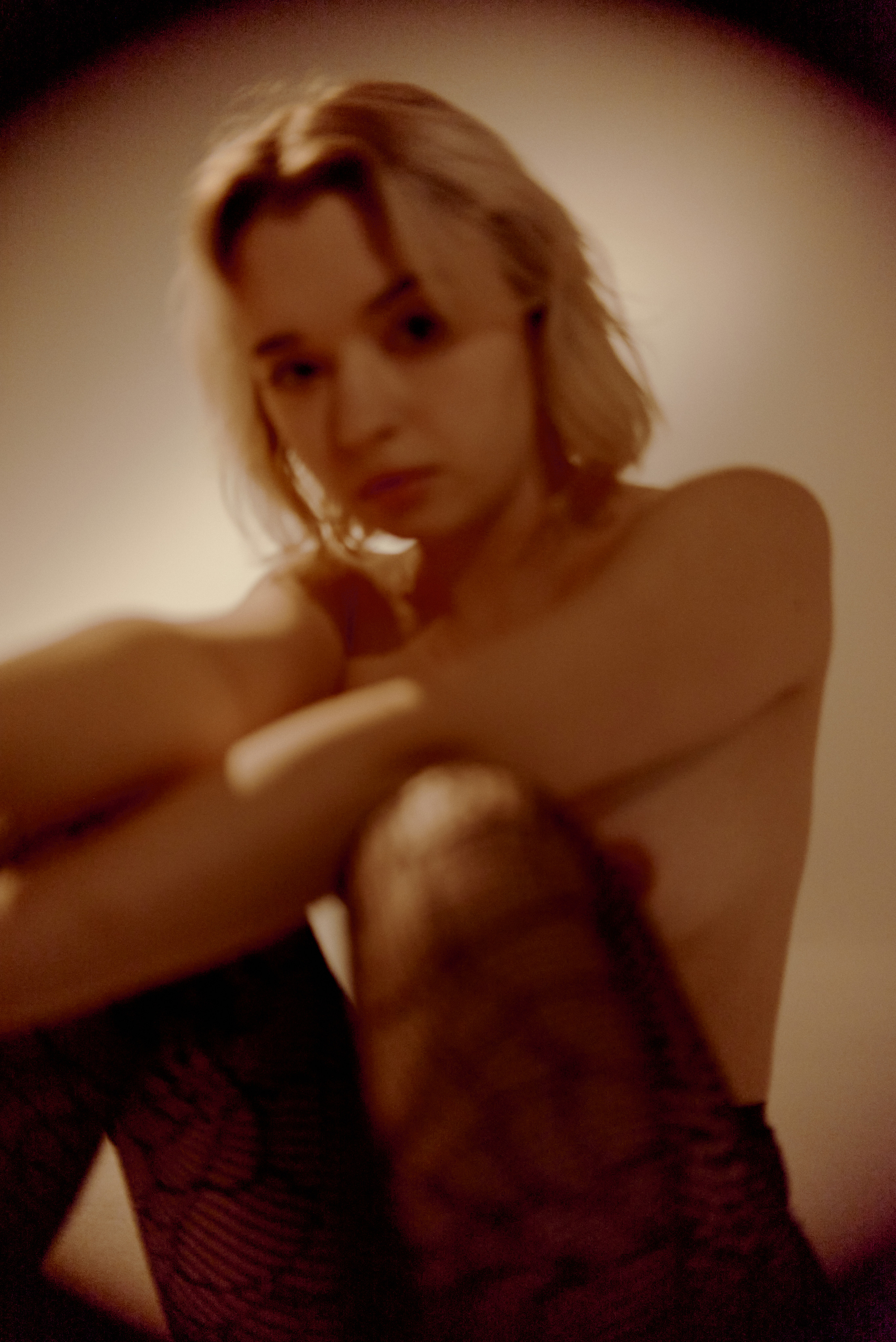 Юля. Z H U R A V L E V