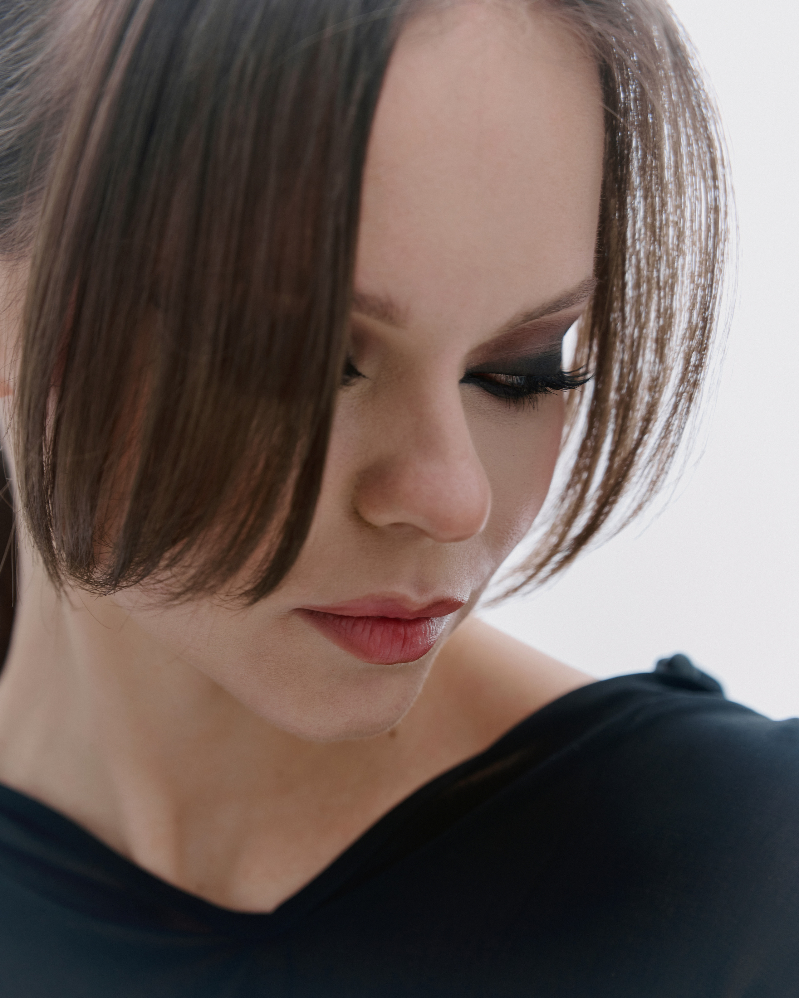 Marina. Z H U R A V L E V