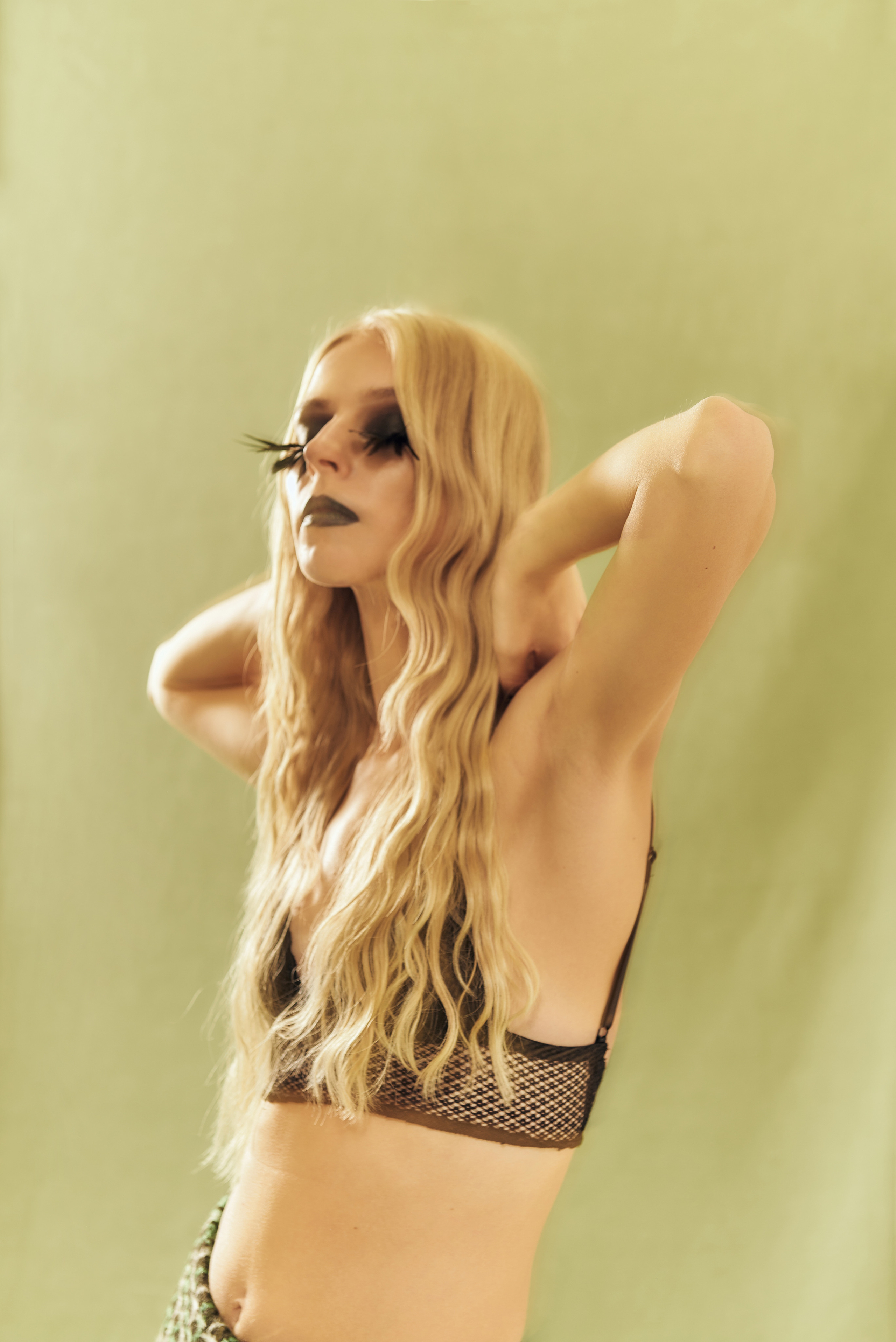 Black Dress. Z H U R A V L E V