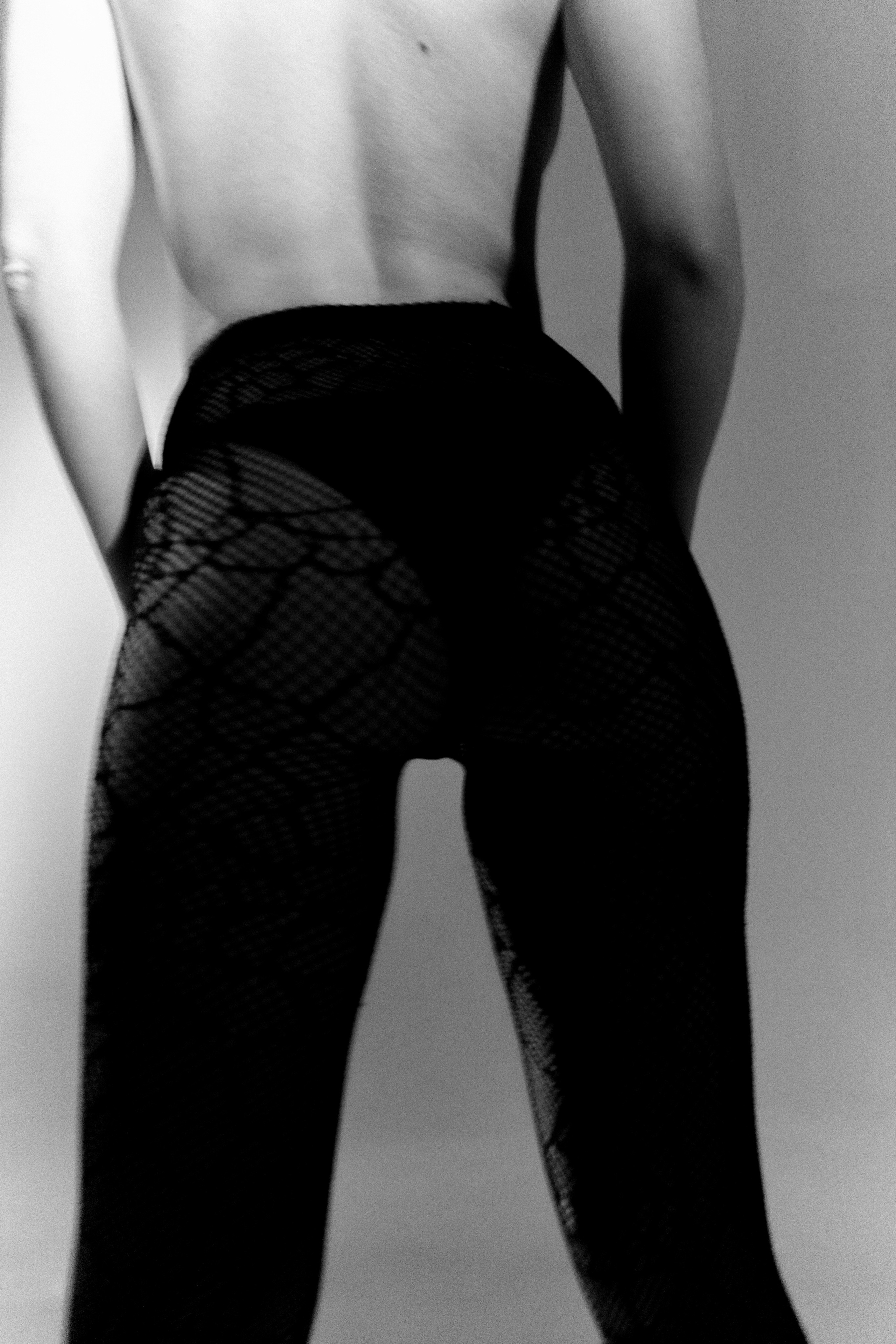 Юля. Z H U R A V L E V