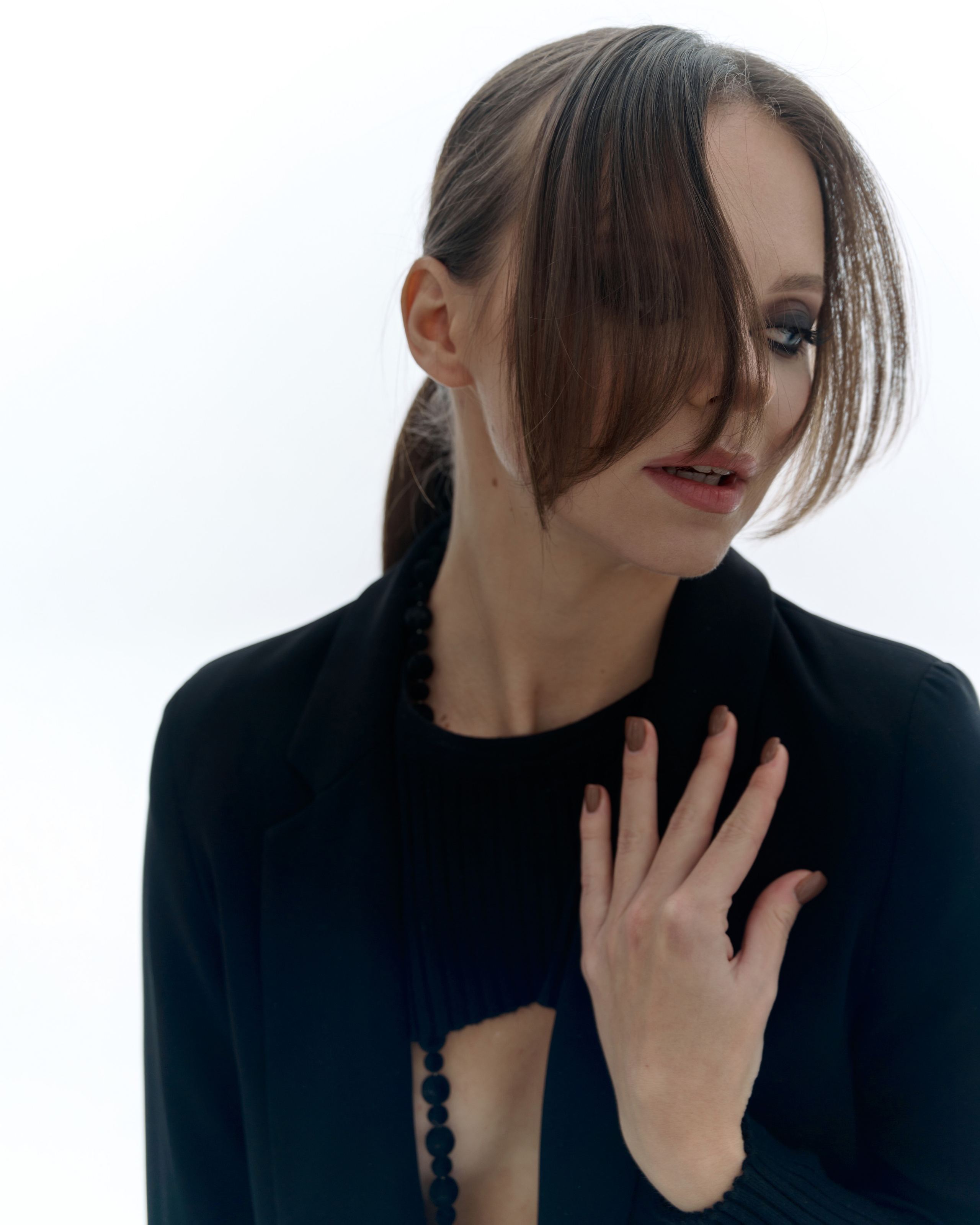 Marina. Z H U R A V L E V