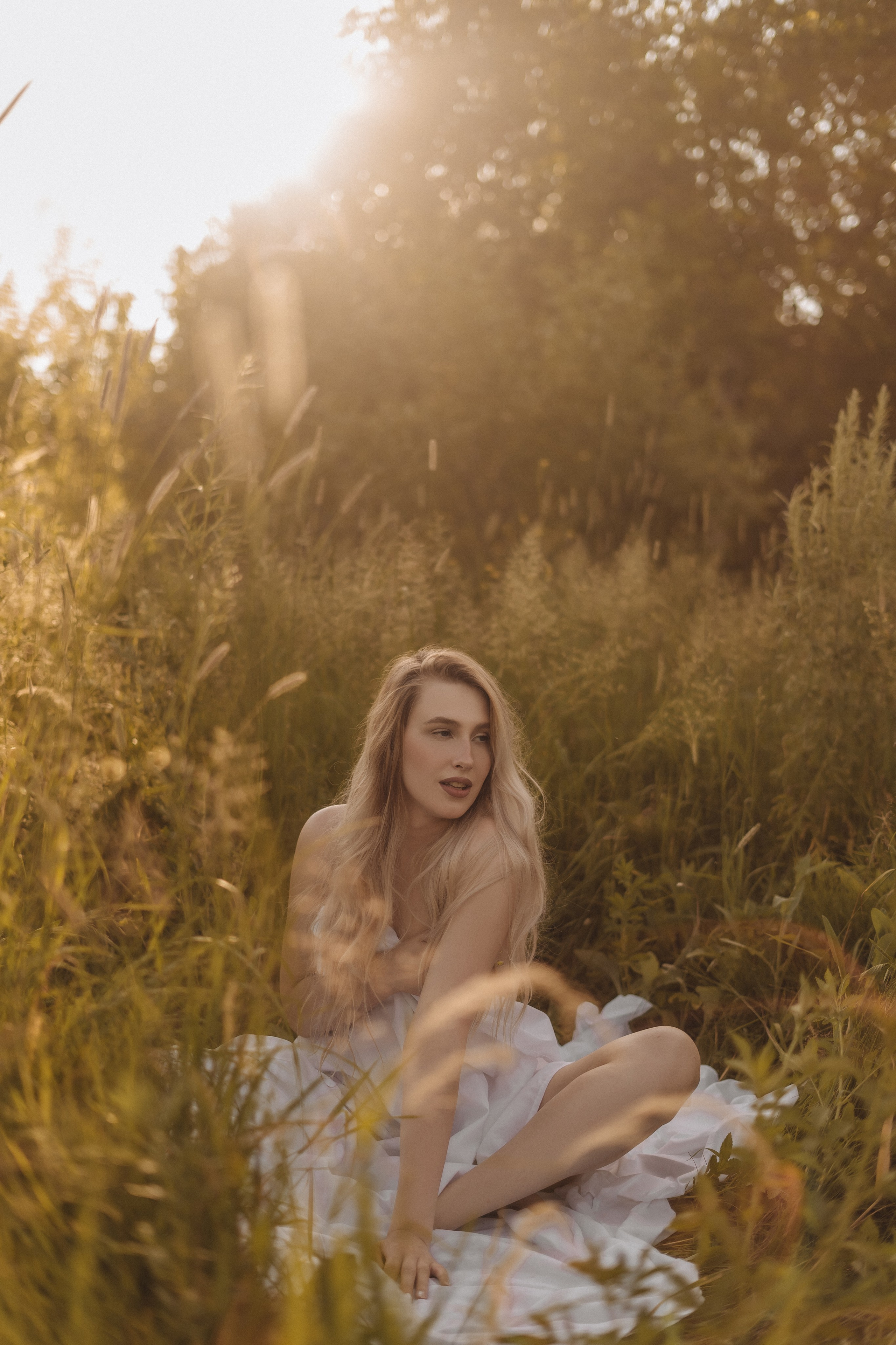 Яркая девушка и теплое лето. Фотограф сахалин