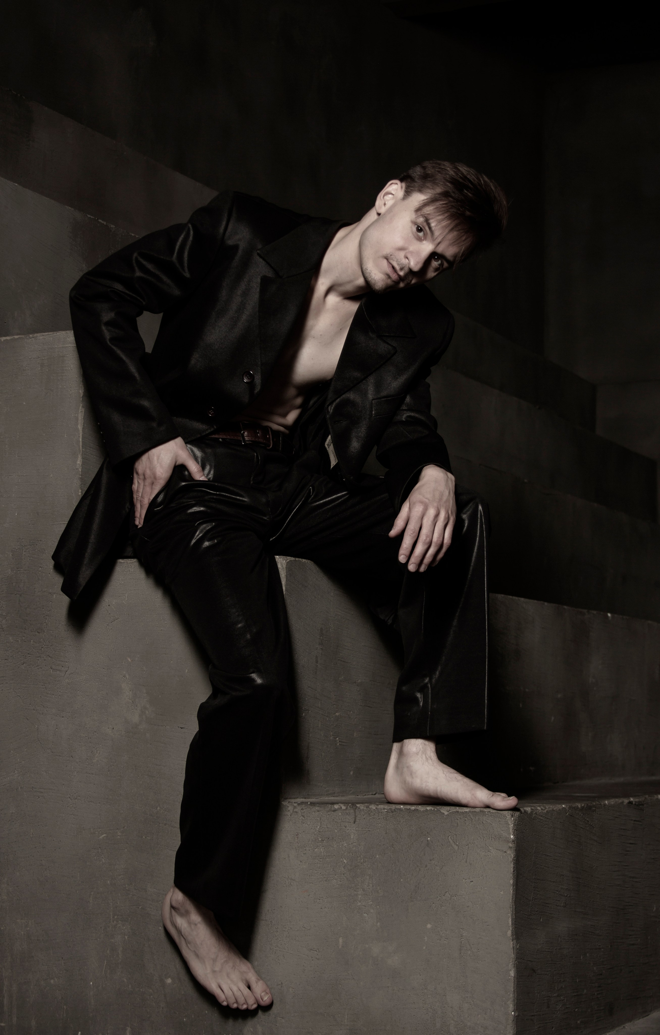 Фотосессия «Черное пальто». Портретный фотограф в Москве и Московской области Гнутиков Сергей