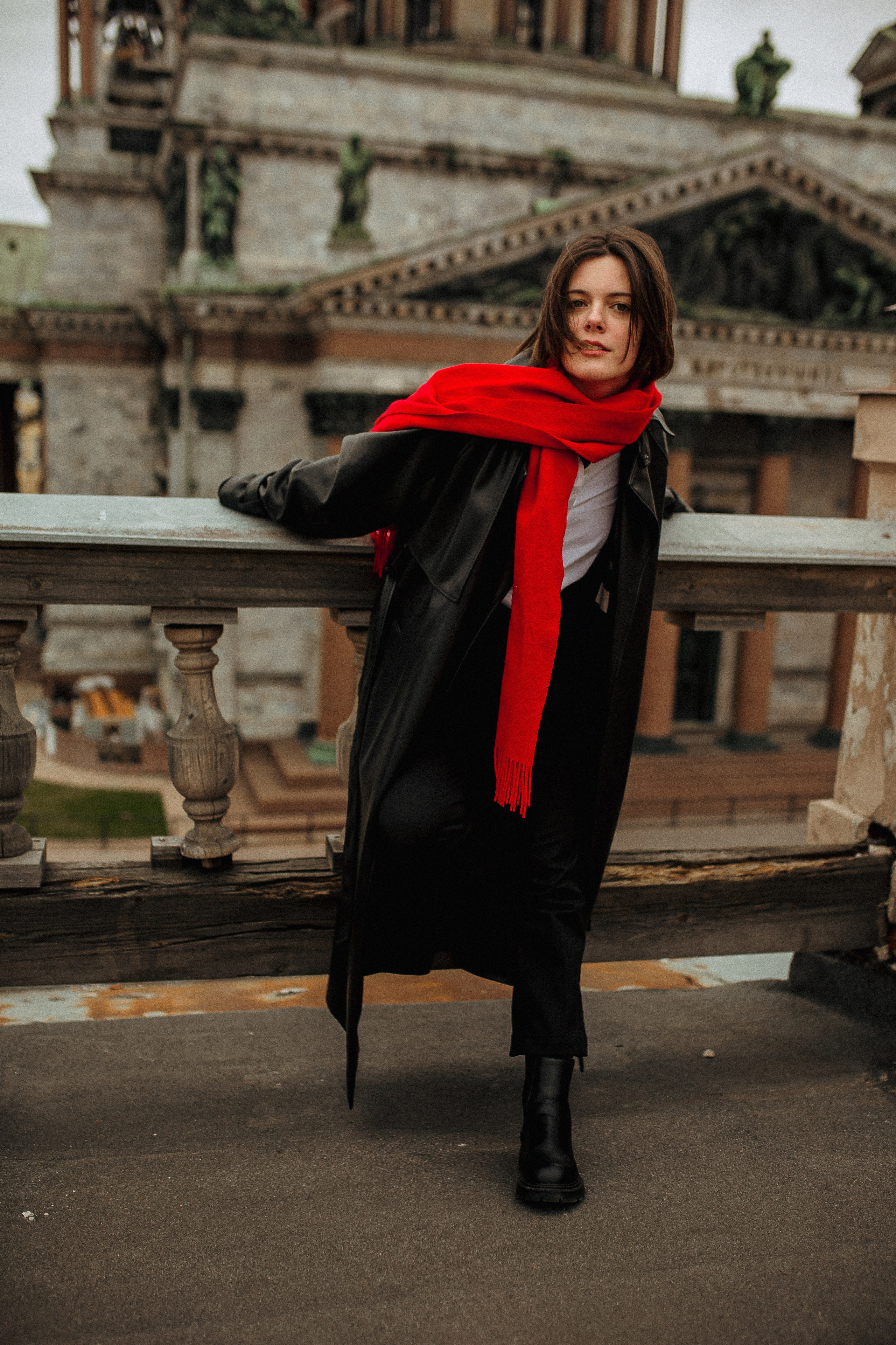 Анна на крышах Питера. Семейный и Свадебный фотограф в Санкт-Петербурге Плохая Екатерина