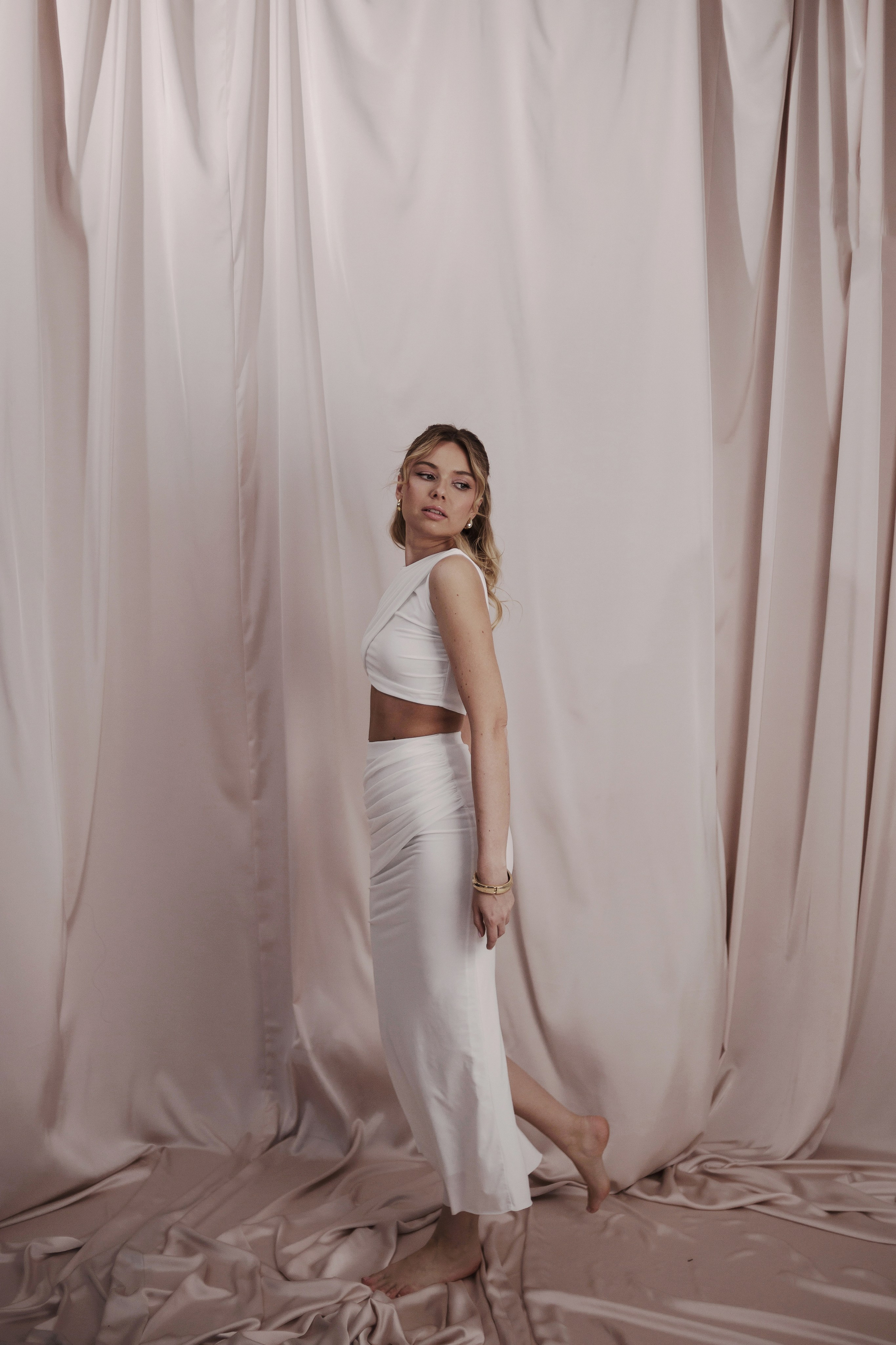 Md: @lovexxxxMuah: @mari.bulatovaOrg: @creative_photodayLoc: @daily_photostudio