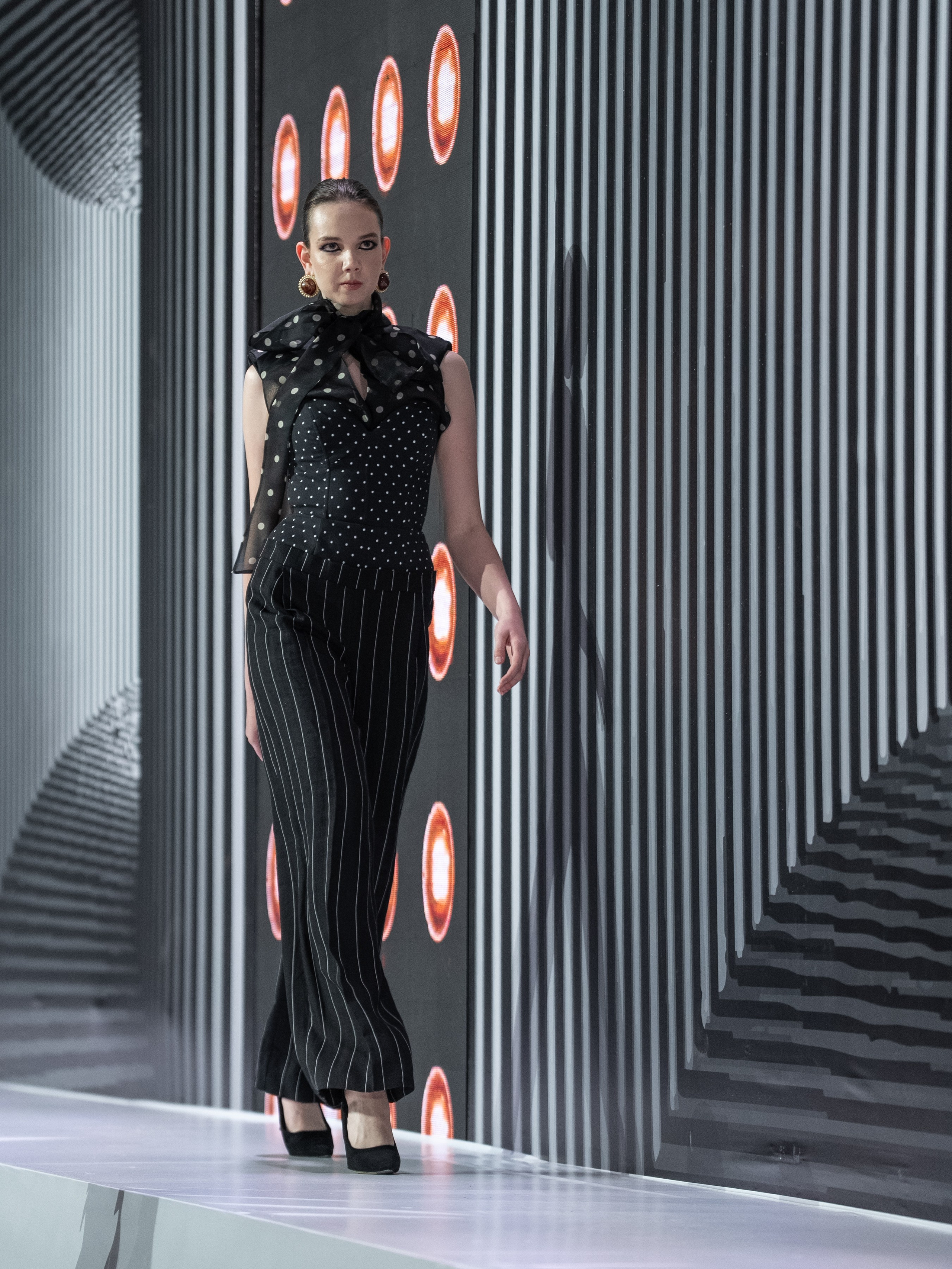 NIKITA OKISHEV. Сайт Алматинского НЮ АРТ, будуар и фэшн фотографа Дениса Карпенко