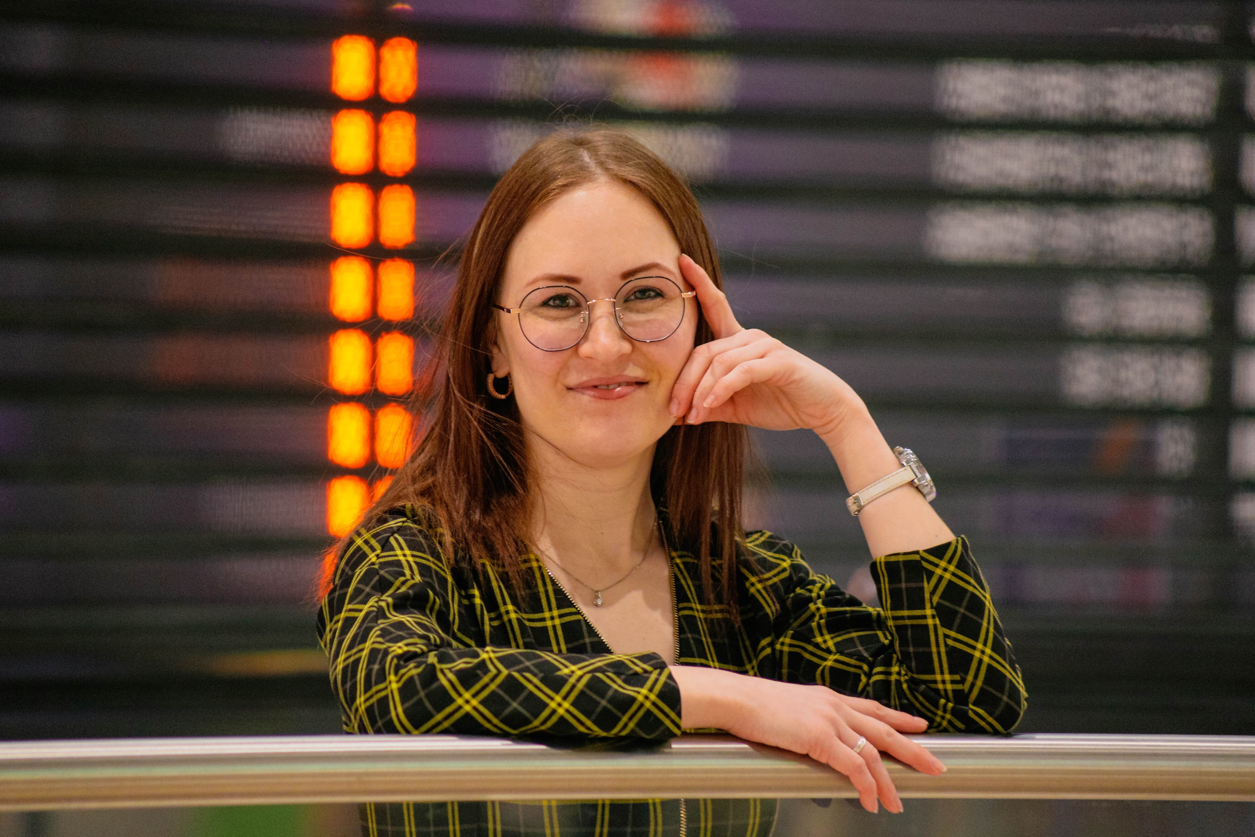 Маша в торговом центре. Фотограф Пермь. Фотосессия в фотостудии Перми и на свежем воздухе