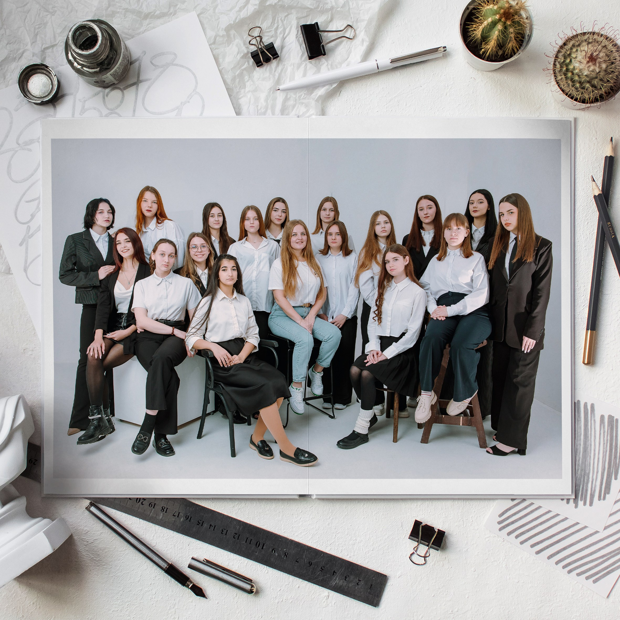 Книга 8 страниц старшая школа. Выпускные альбомы Натальи Бутко: Новороссийск, Анапа, Геленджик