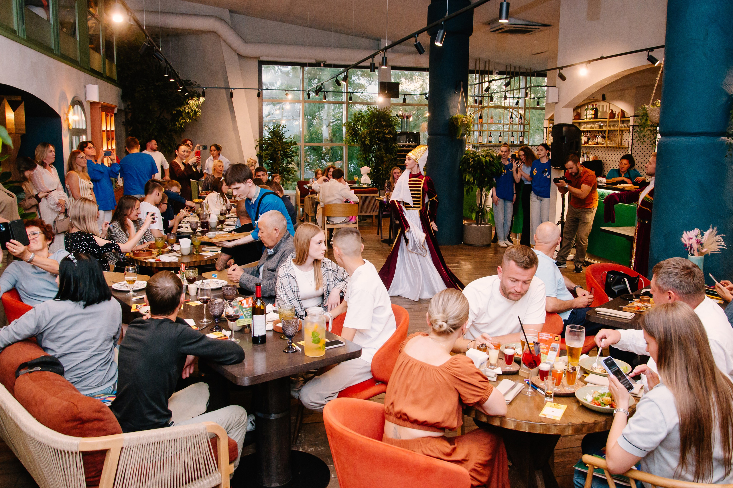 1 год ресторану Аджикинежаль. Фотограф в Челябинске Любовь Денисенко