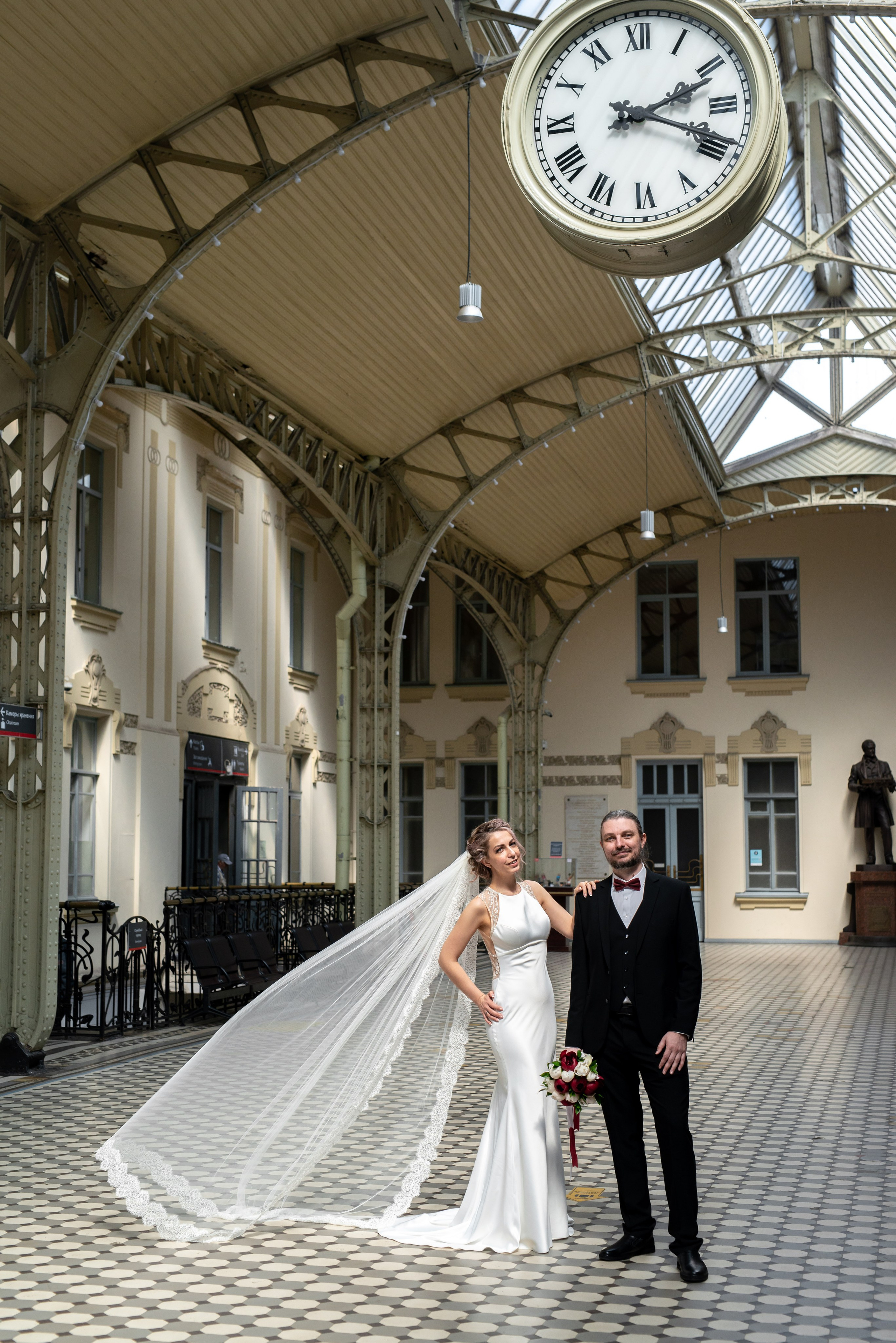 Юлия и Денис (фотосессия на Витебском вокзале и в Польском саду). Портретный, семейный и свадебный фотограф в Санкт-Петербурге и в Пушкине Ширяев Денис