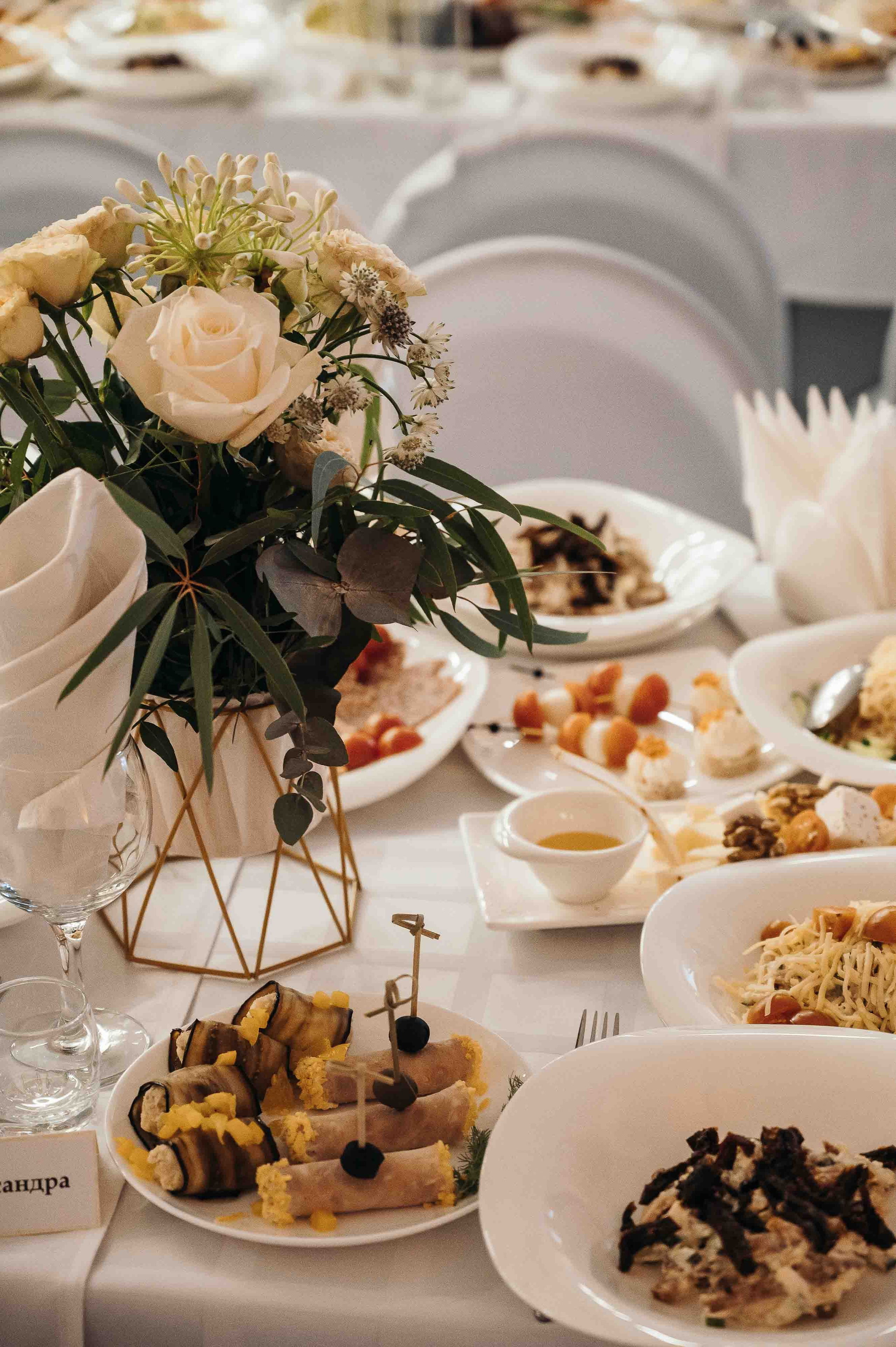 Совместные сборы в отеле. Свадебный и семейный фотограф в Котласе Никита Попов