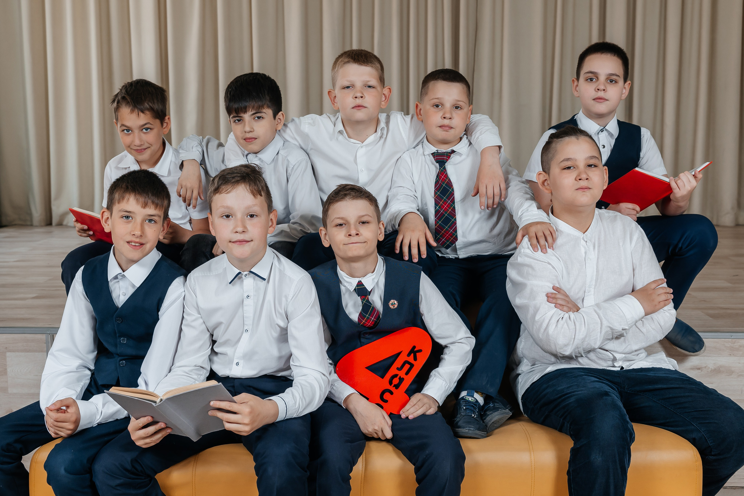 Школьные друзья. Школьный фотограф в Новосибирске Наталья Иванченко