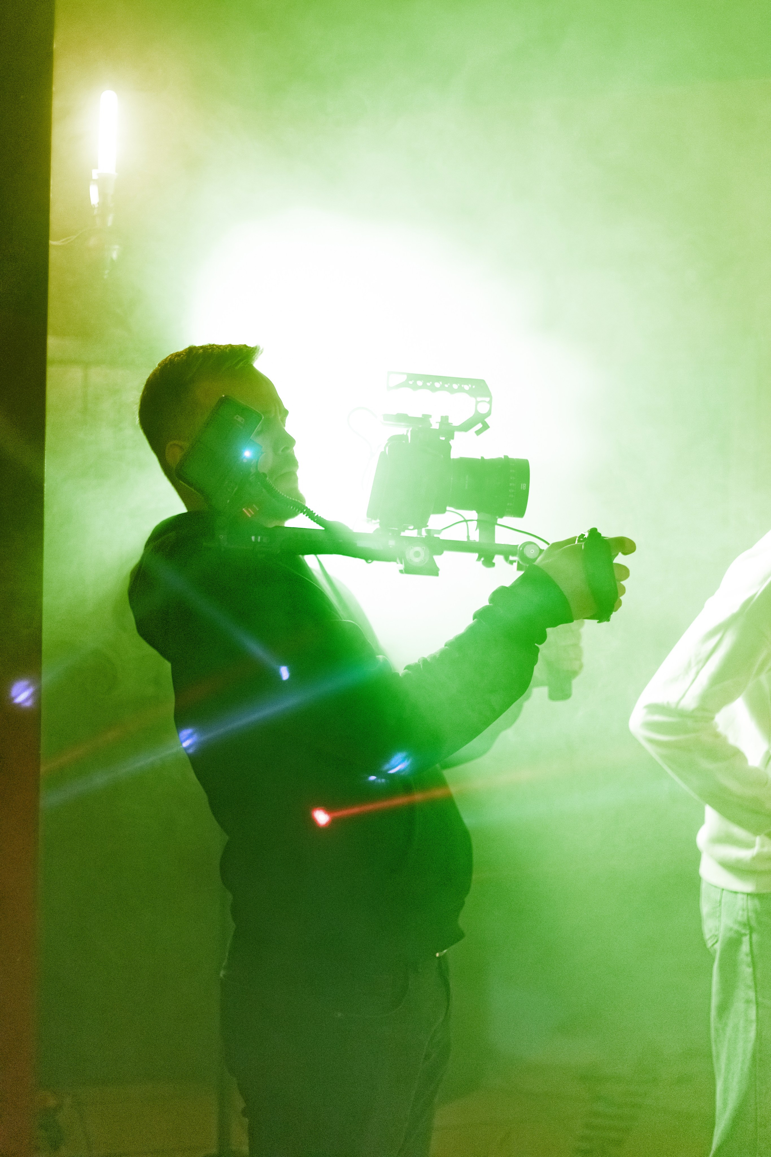 Бэкстейдж со съёмок фильма «Третья смена». Фотограф Александр Закадычный | Таганрог