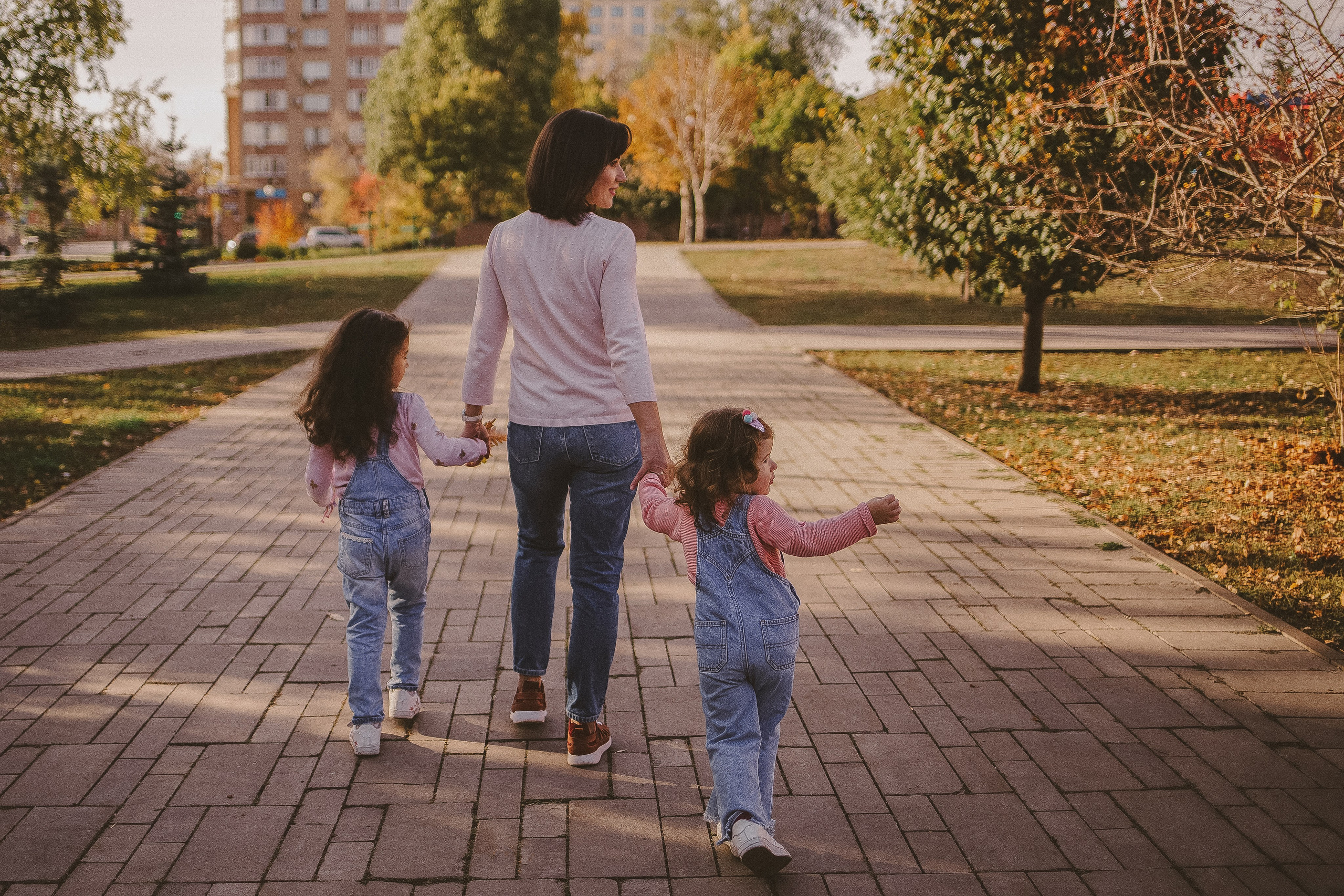 Зарина, Олег и дочки. Семейный фотограф в Самаре