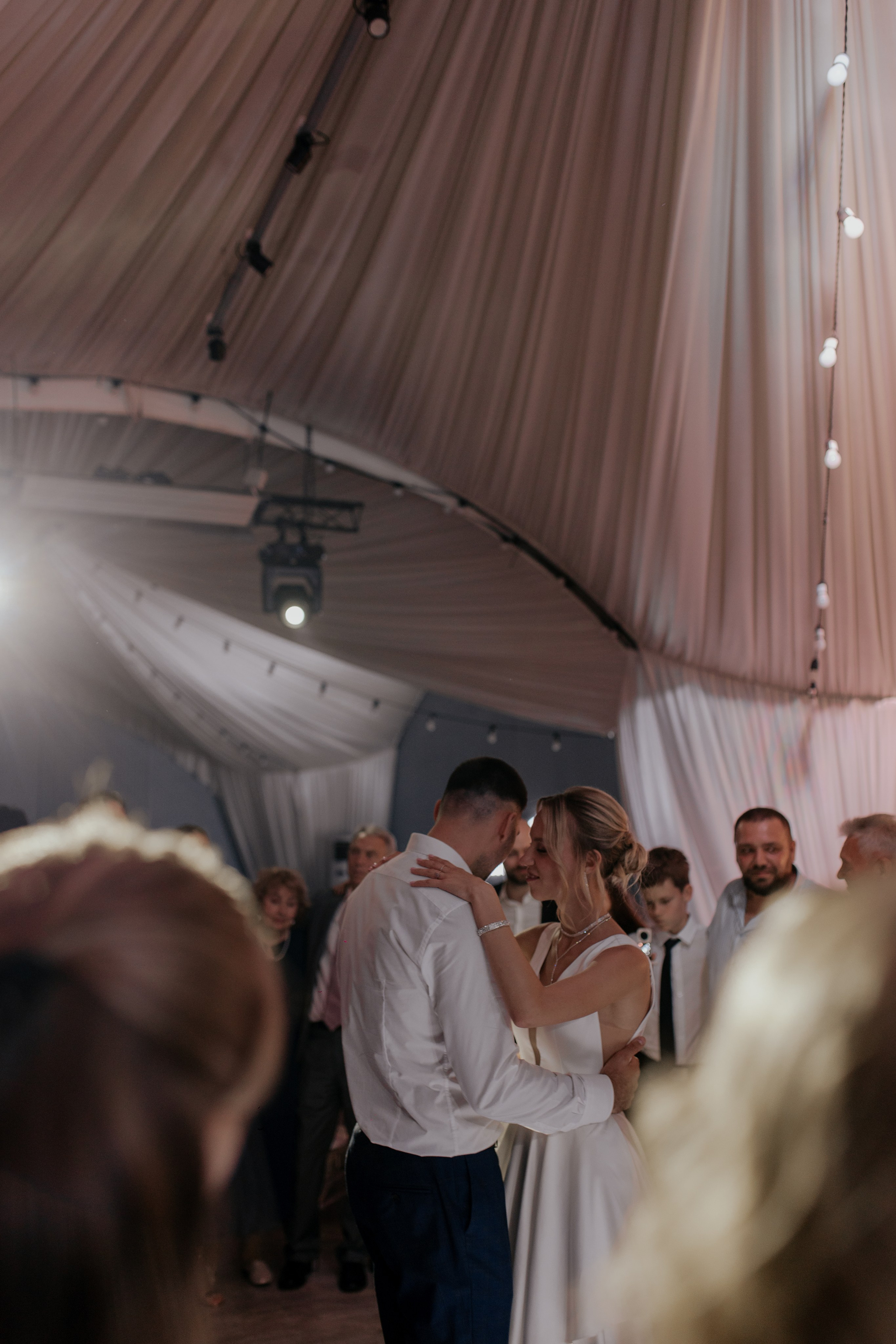 В объятиях. Фотограф в Санкт-Петербурге Лиза Семченкова