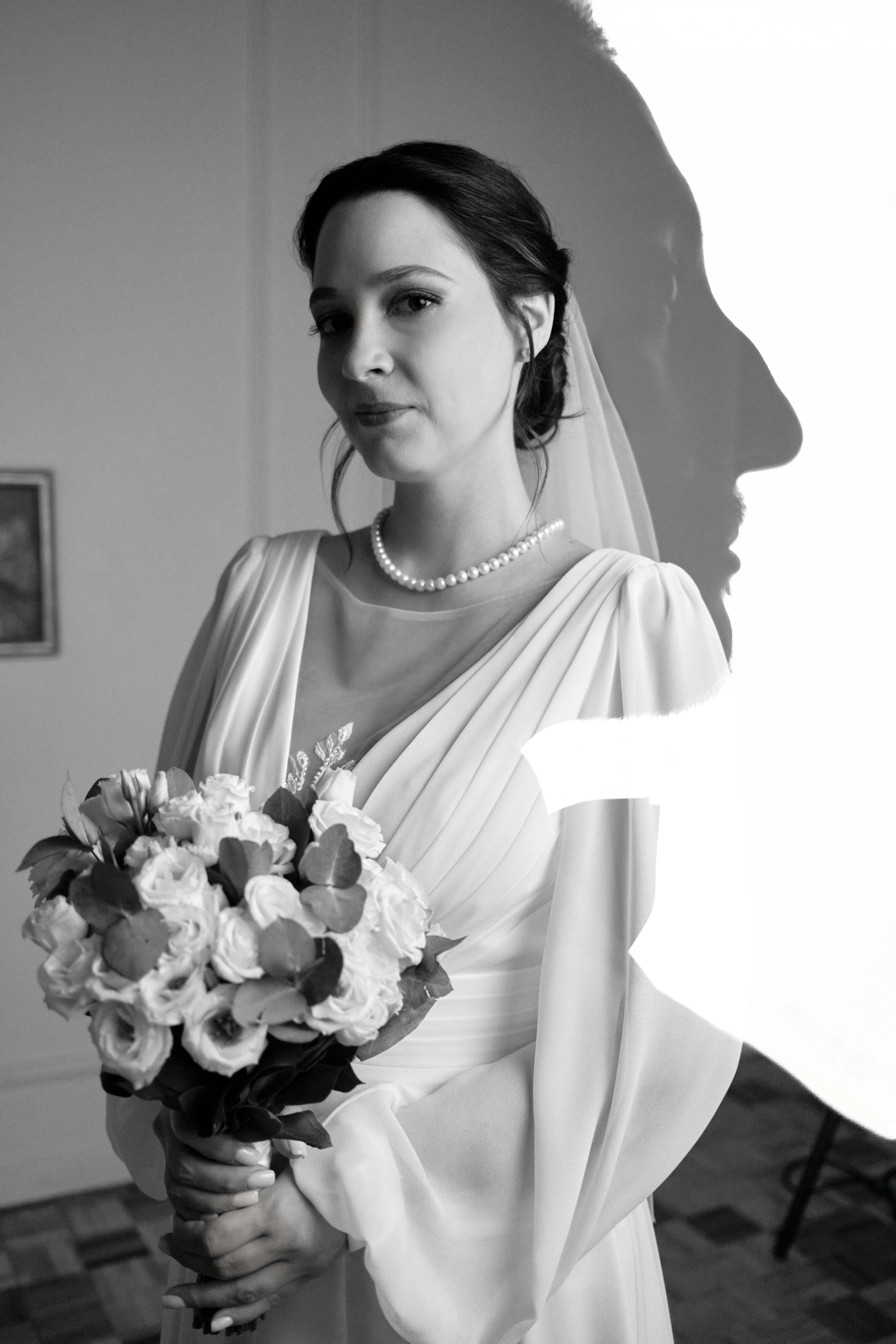 Свадебная фотосессия в студии и регистрация брака в Грибоедовском ЗАГСе