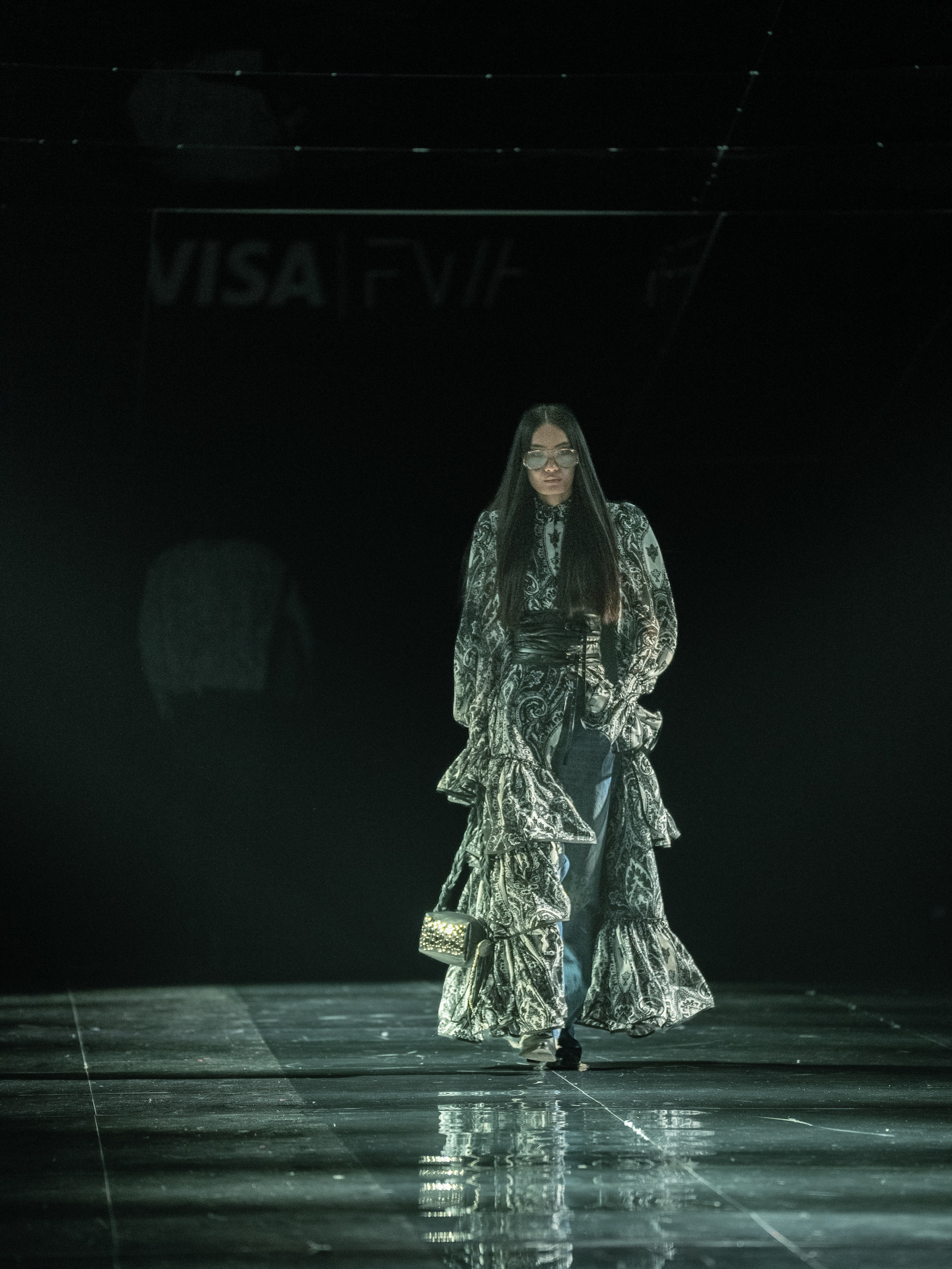 Visa Fashion Week Almaty Pre-Fall 2026 April Leonid Zherebtsov. Сайт Алматинского НЮ АРТ, будуар и фэшн фотографа Дениса Карпенко