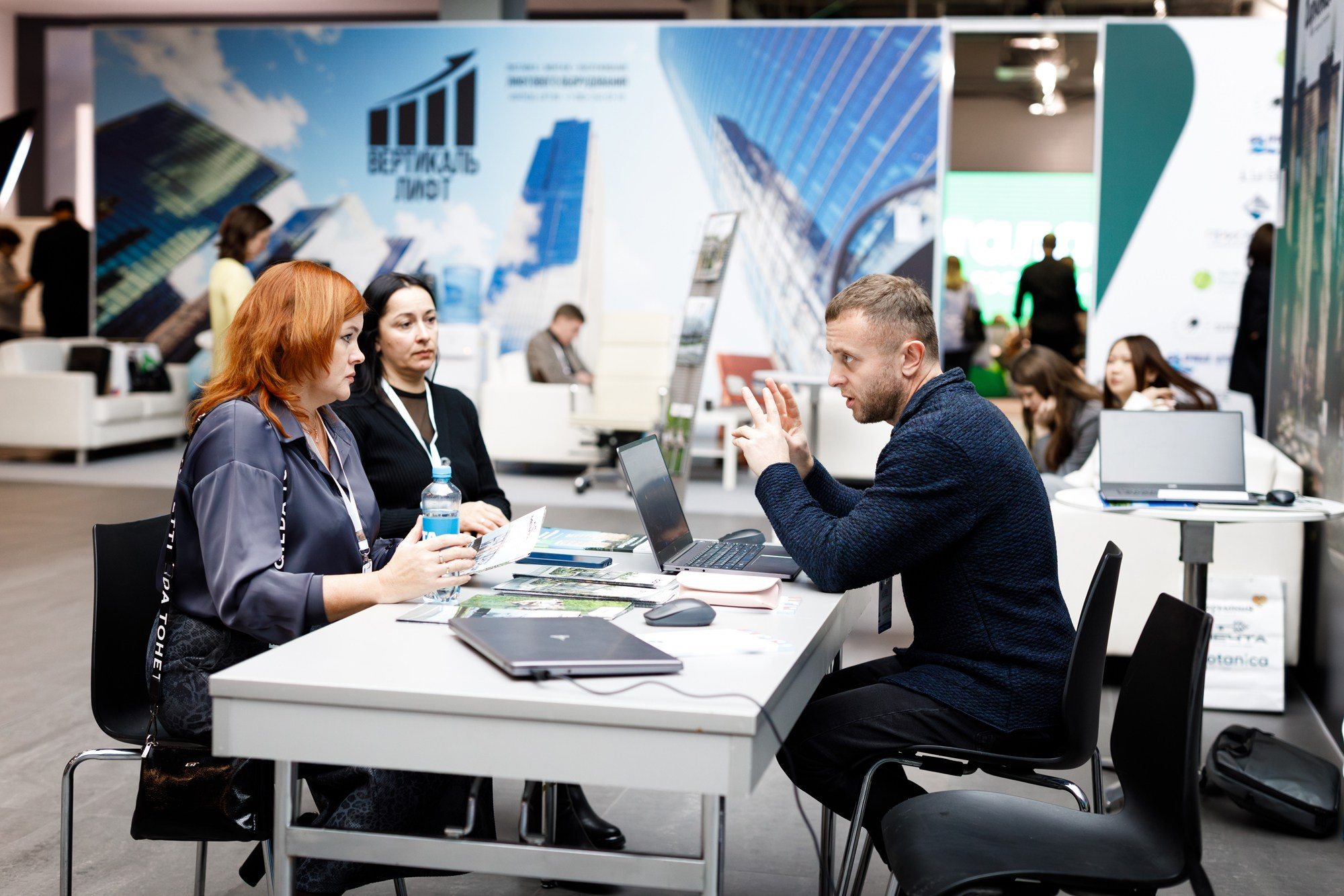 «Строим будущее Сибирь» 2025. Бизнес фотограф в Новосибирске Александр Рощин